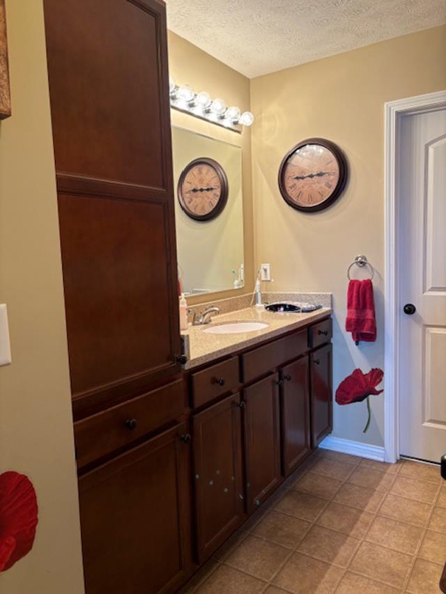 2921 Summer Point Court, Owensboro, Kentucky 42303, 3 Bedrooms Bedrooms, ,2 BathroomsBathrooms,Single Family Residence,For Sale,Summer Point Court,89260