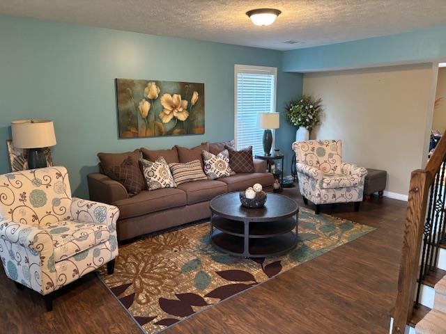 2921 Summer Point Court, Owensboro, Kentucky 42303, 3 Bedrooms Bedrooms, ,2 BathroomsBathrooms,Single Family Residence,For Sale,Summer Point Court,89260