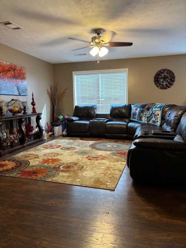 2921 Summer Point Court, Owensboro, Kentucky 42303, 3 Bedrooms Bedrooms, ,2 BathroomsBathrooms,Single Family Residence,For Sale,Summer Point Court,89260