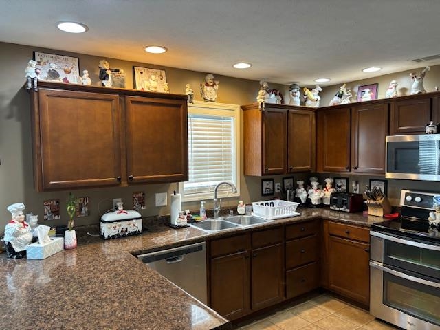 2921 Summer Point Court, Owensboro, Kentucky 42303, 3 Bedrooms Bedrooms, ,2 BathroomsBathrooms,Single Family Residence,For Sale,Summer Point Court,89260