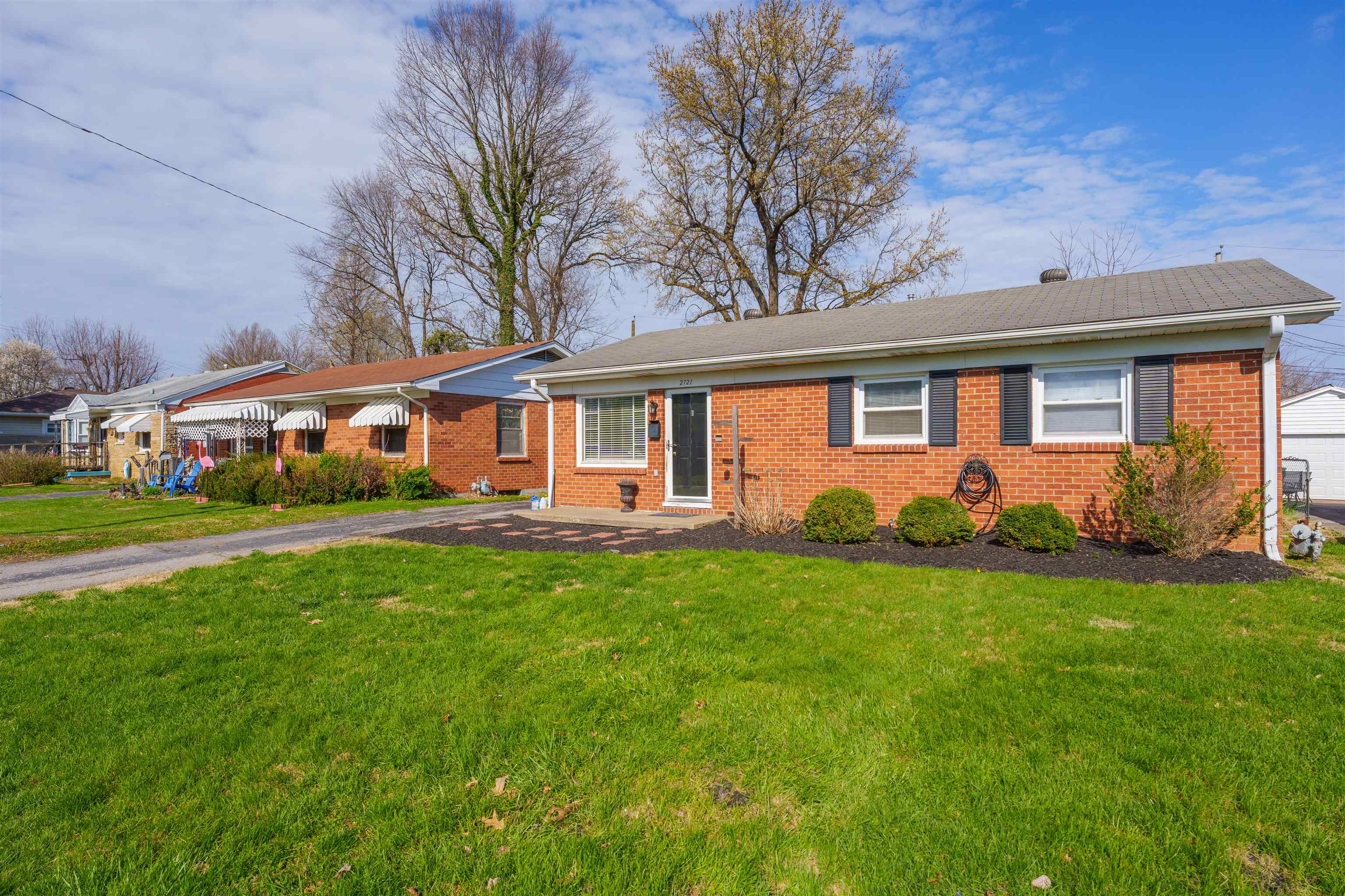2721 Morningside Drive, Owensboro, Kentucky 42303, 3 Bedrooms Bedrooms, ,1 BathroomBathrooms,Single Family Residence,For Sale,Morningside Drive,89267