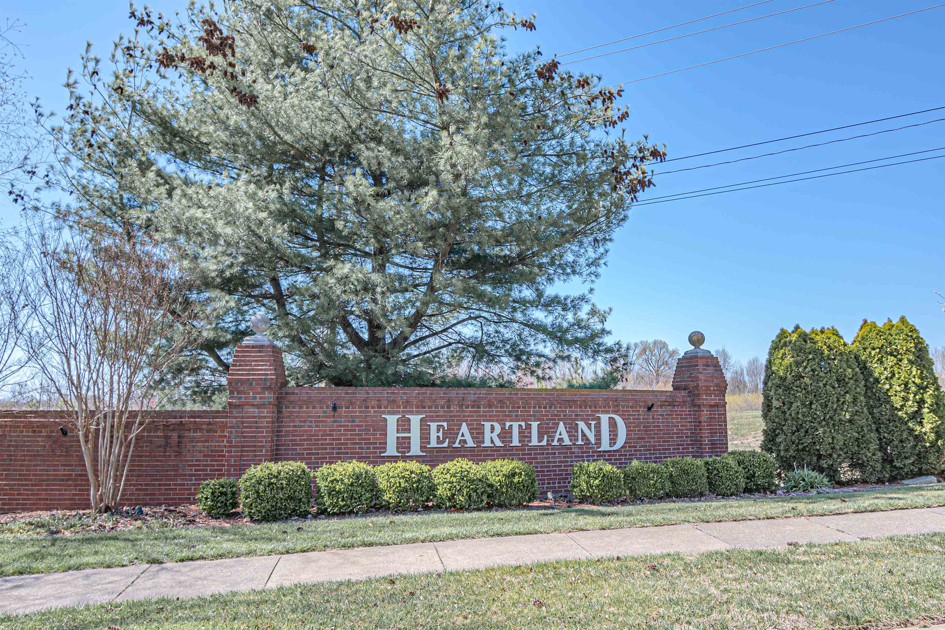 2398 Heartland Park, Owensboro, Kentucky 42303, 4 Bedrooms Bedrooms, ,2 BathroomsBathrooms,Single Family Residence,For Sale,Heartland Park,89307