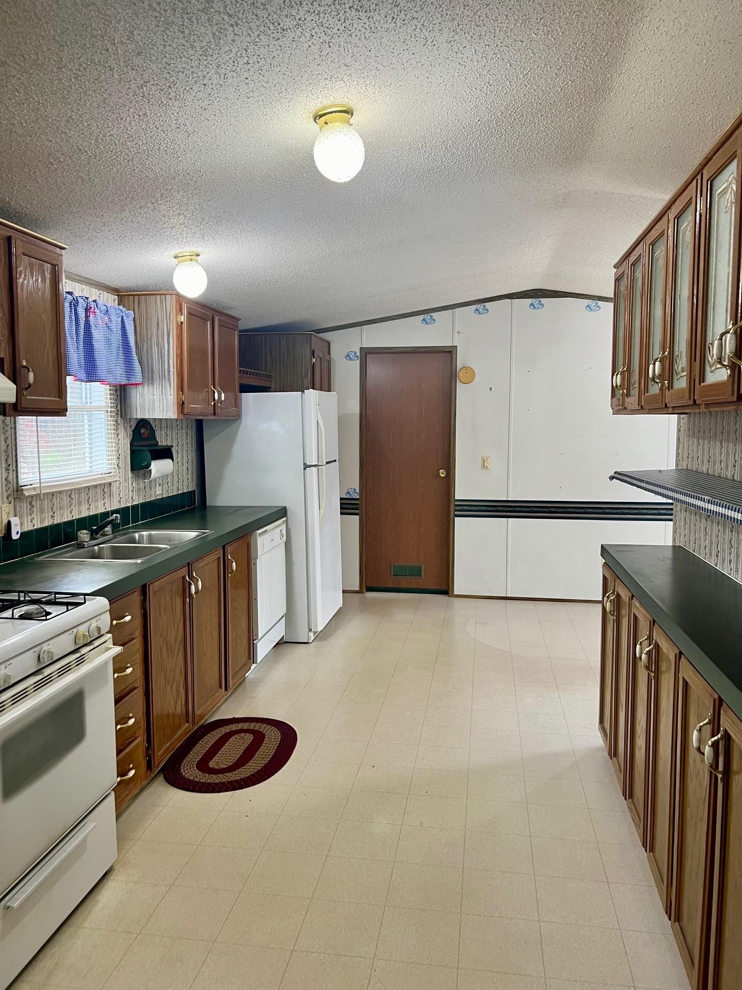 1000 Chesnut Grove Rd, Lewisport, Kentucky 42351, 3 Bedrooms Bedrooms, ,2 BathroomsBathrooms,Manufactured Home,For Sale,Chesnut Grove Rd,89311