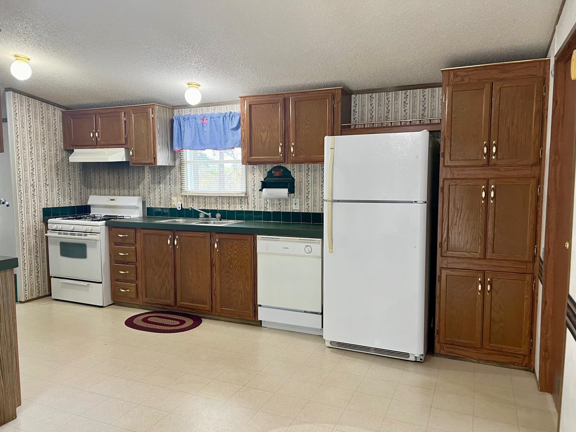 1000 Chesnut Grove Rd, Lewisport, Kentucky 42351, 3 Bedrooms Bedrooms, ,2 BathroomsBathrooms,Manufactured Home,For Sale,Chesnut Grove Rd,89311