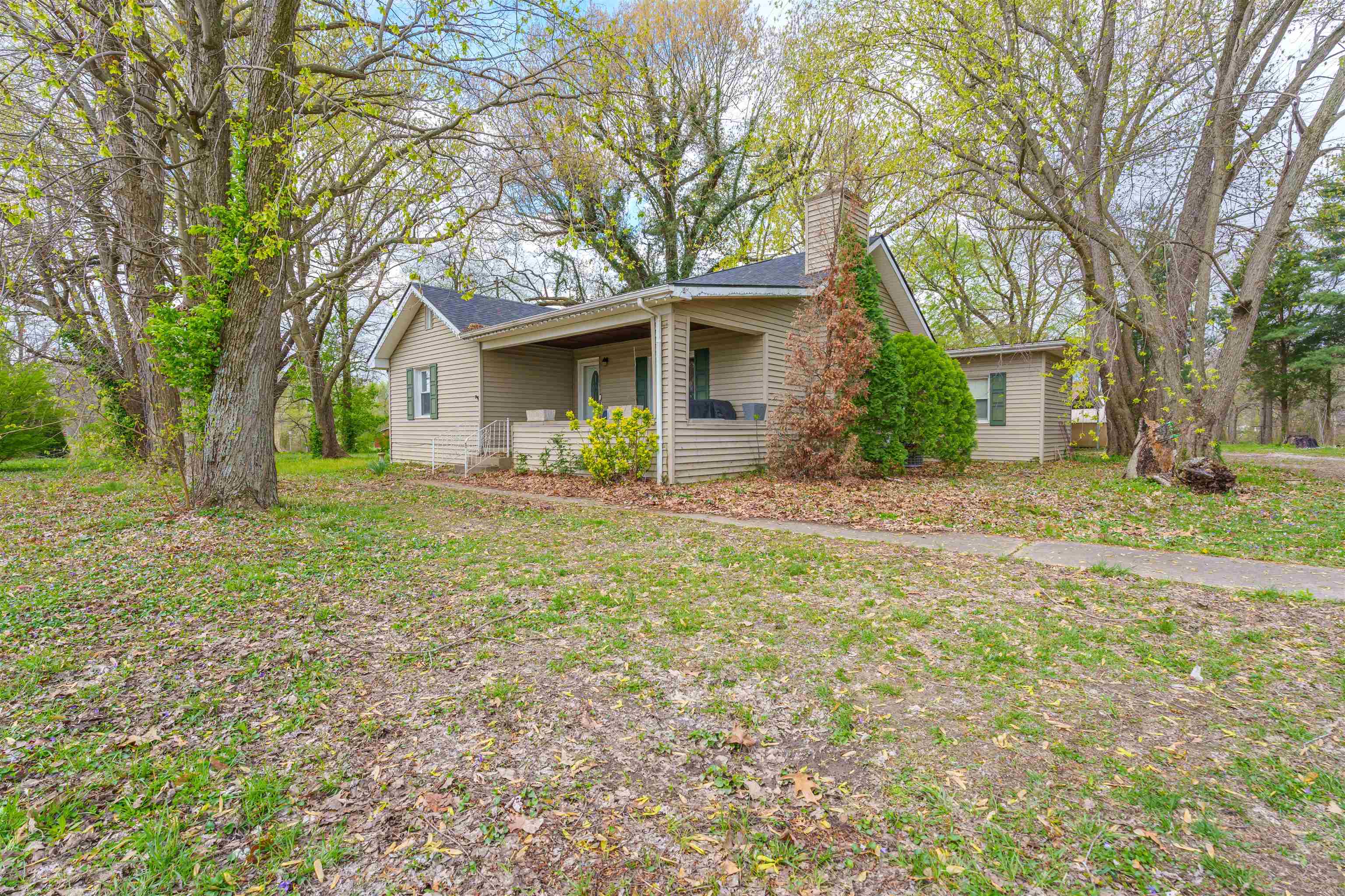 7730 HWY 81, Owensboro, Kentucky 42301, 3 Bedrooms Bedrooms, ,1 BathroomBathrooms,Single Family Residence,For Sale,HWY 81,89328