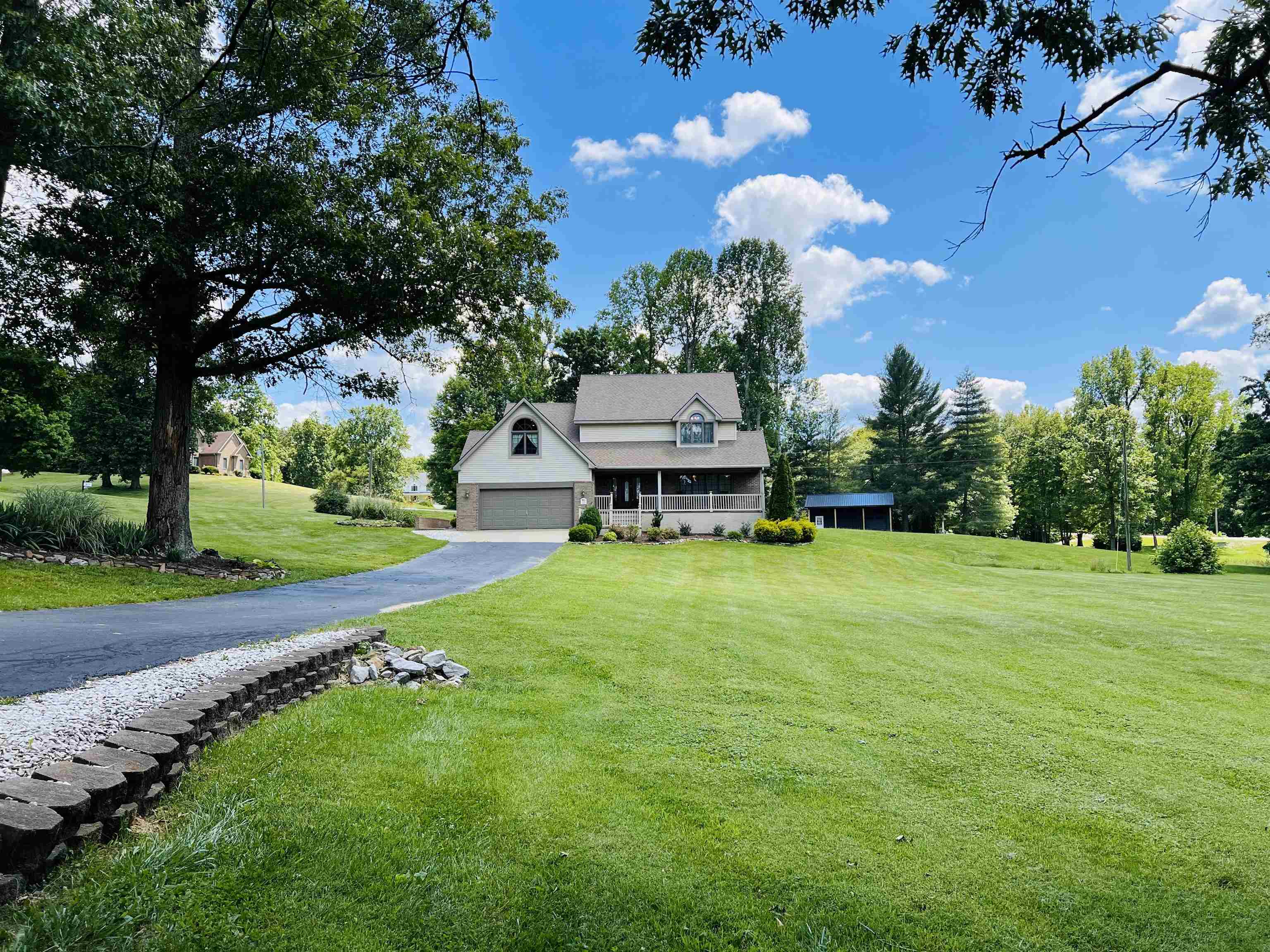 124 Stinson Loop, Hartford, Kentucky 42347, 4 Bedrooms Bedrooms, ,2 BathroomsBathrooms,Single Family Residence,For Sale,Stinson Loop,89330