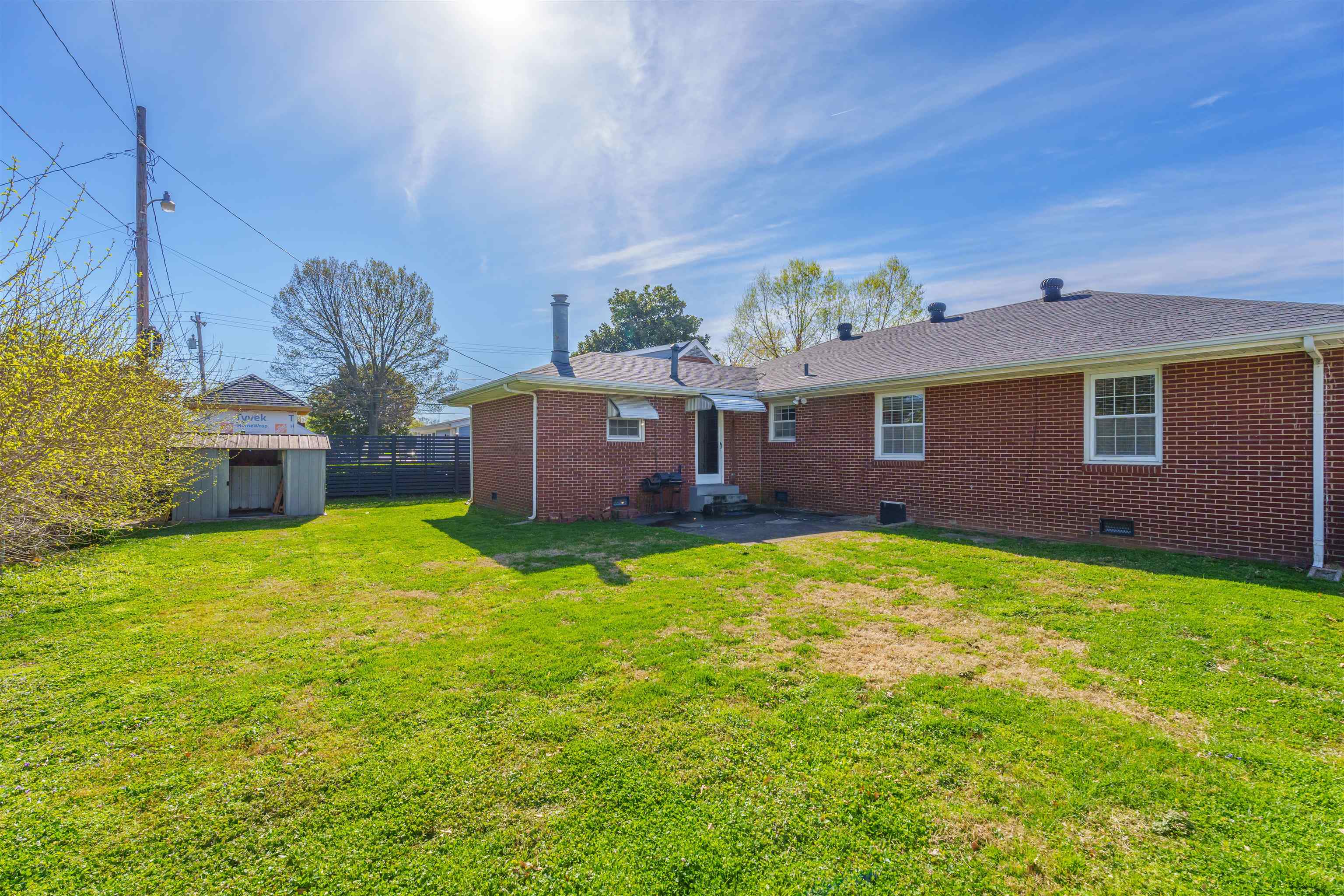 1807 Mohawk Drive, Owensboro, Kentucky 42301, 3 Bedrooms Bedrooms, ,1 BathroomBathrooms,Single Family Residence,For Sale,Mohawk Drive,89331