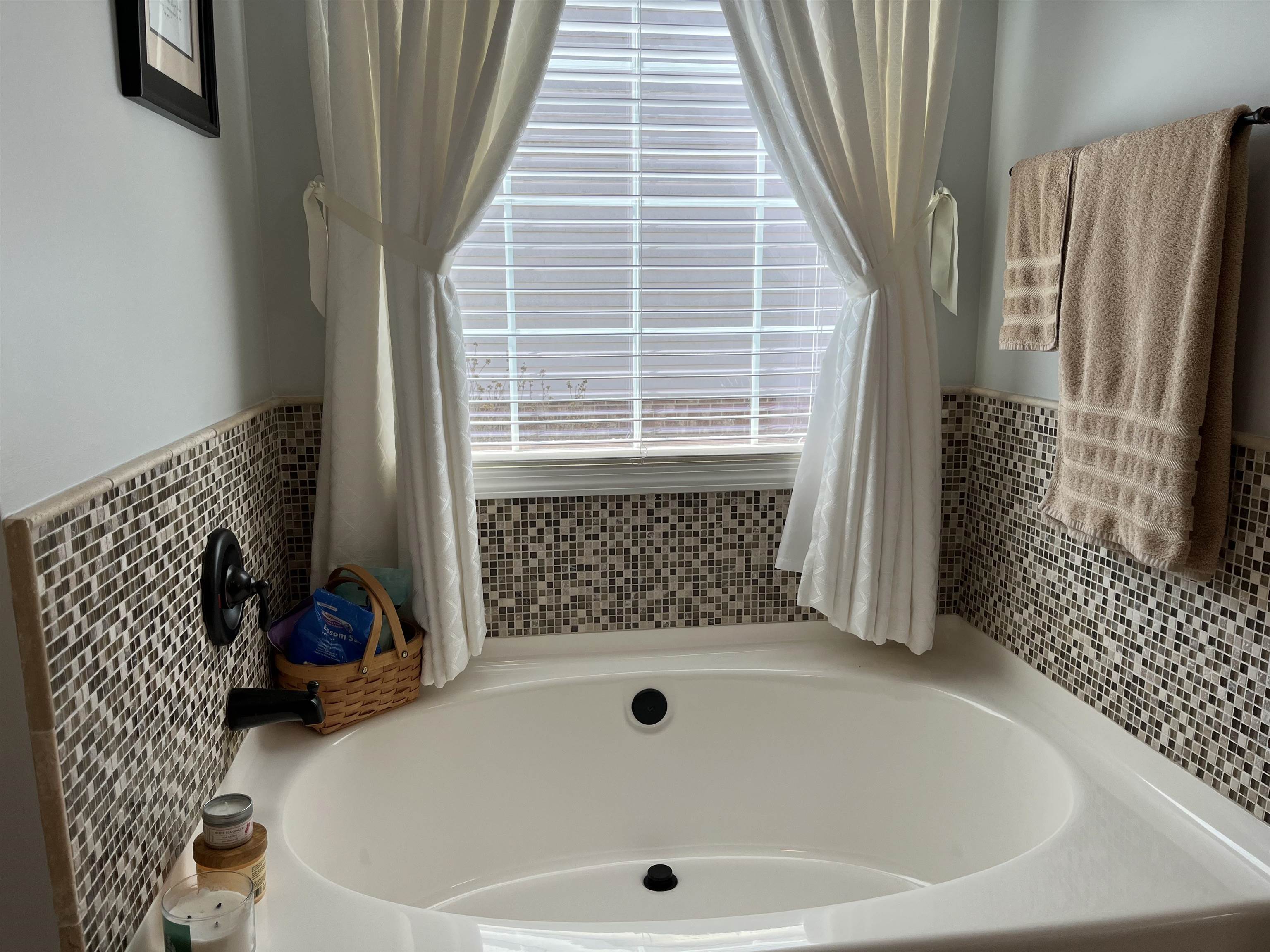 4531 Woodlake Run, Owensboro, Kentucky 42303, 4 Bedrooms Bedrooms, ,2 BathroomsBathrooms,Single Family Residence,For Sale,Woodlake Run,89335