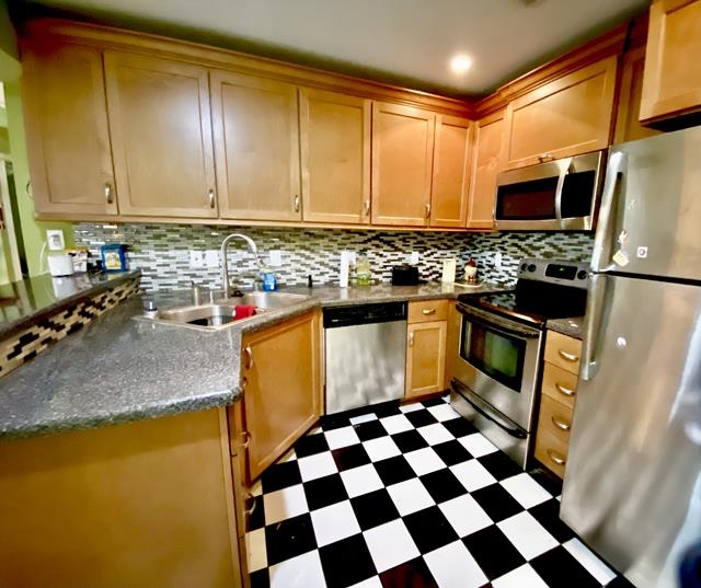 4453 Strickland Dr., Owensboro, Kentucky 42301, 2 Bedrooms Bedrooms, ,2 BathroomsBathrooms,Single Family Residence,For Sale,Strickland Dr.,89337