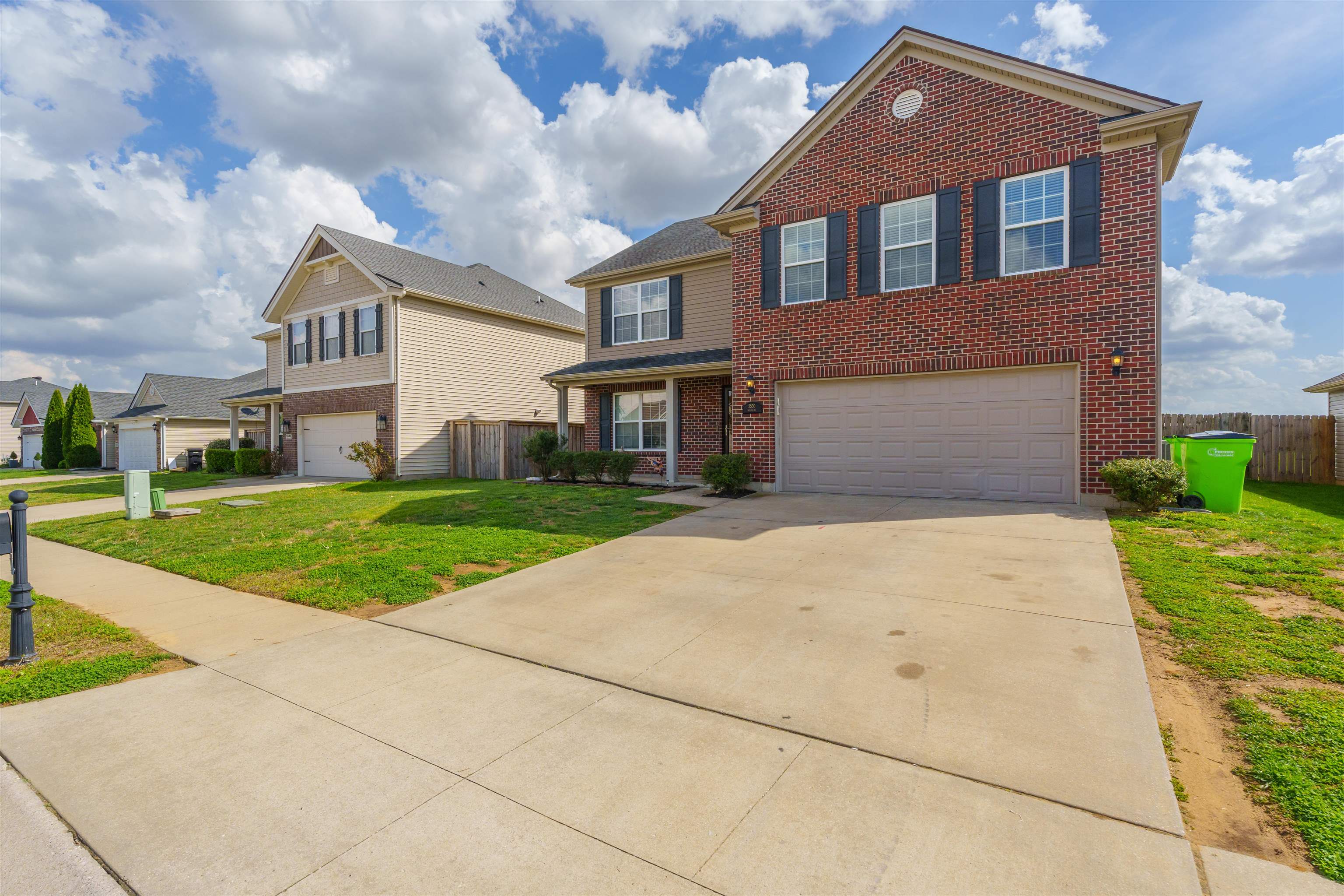 5530 Skyline Drive, Owensboro, Kentucky 42301, 4 Bedrooms Bedrooms, ,2 BathroomsBathrooms,Single Family Residence,For Sale,Skyline Drive,89344
