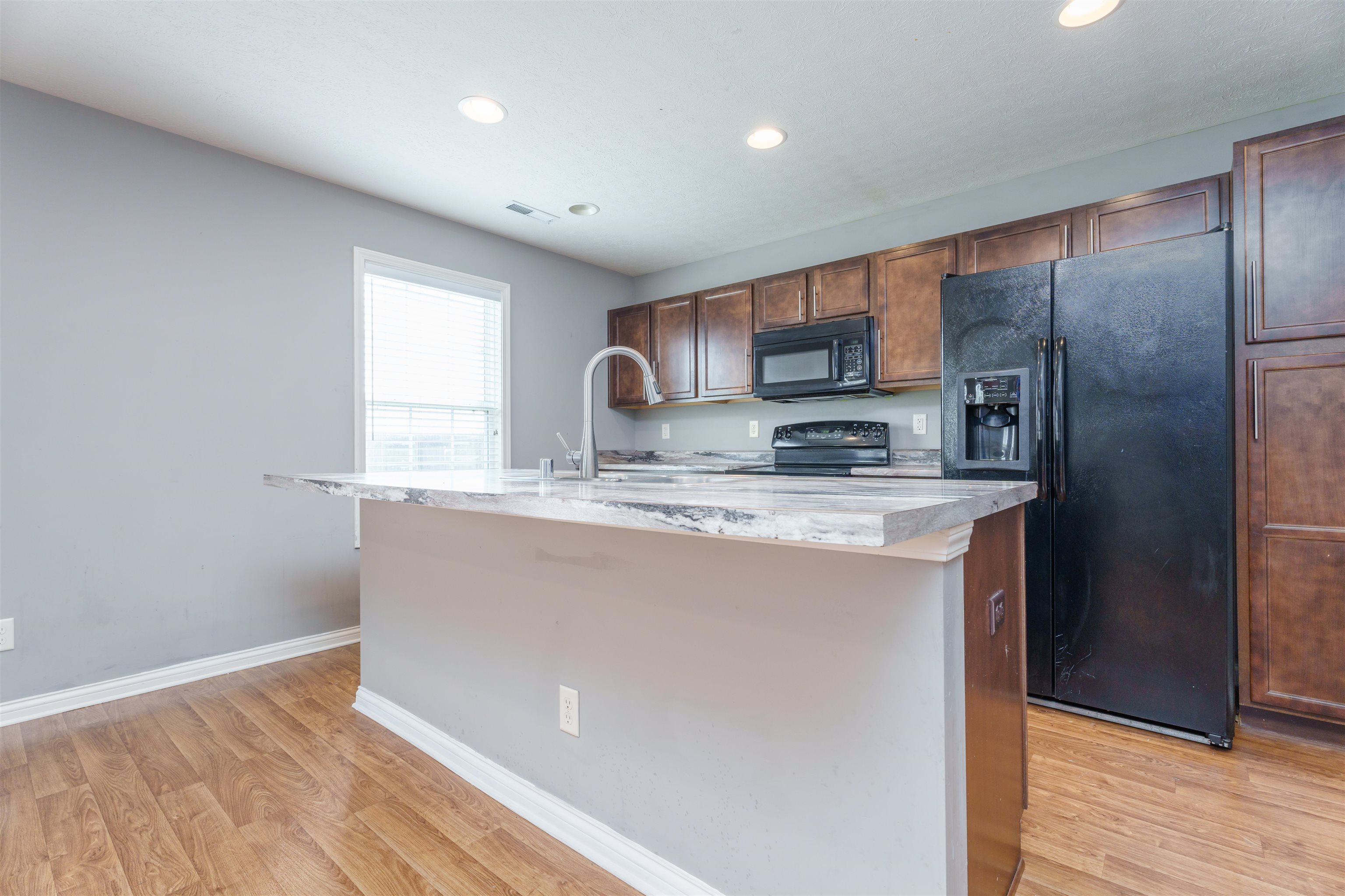 5530 Skyline Drive, Owensboro, Kentucky 42301, 4 Bedrooms Bedrooms, ,2 BathroomsBathrooms,Single Family Residence,For Sale,Skyline Drive,89344