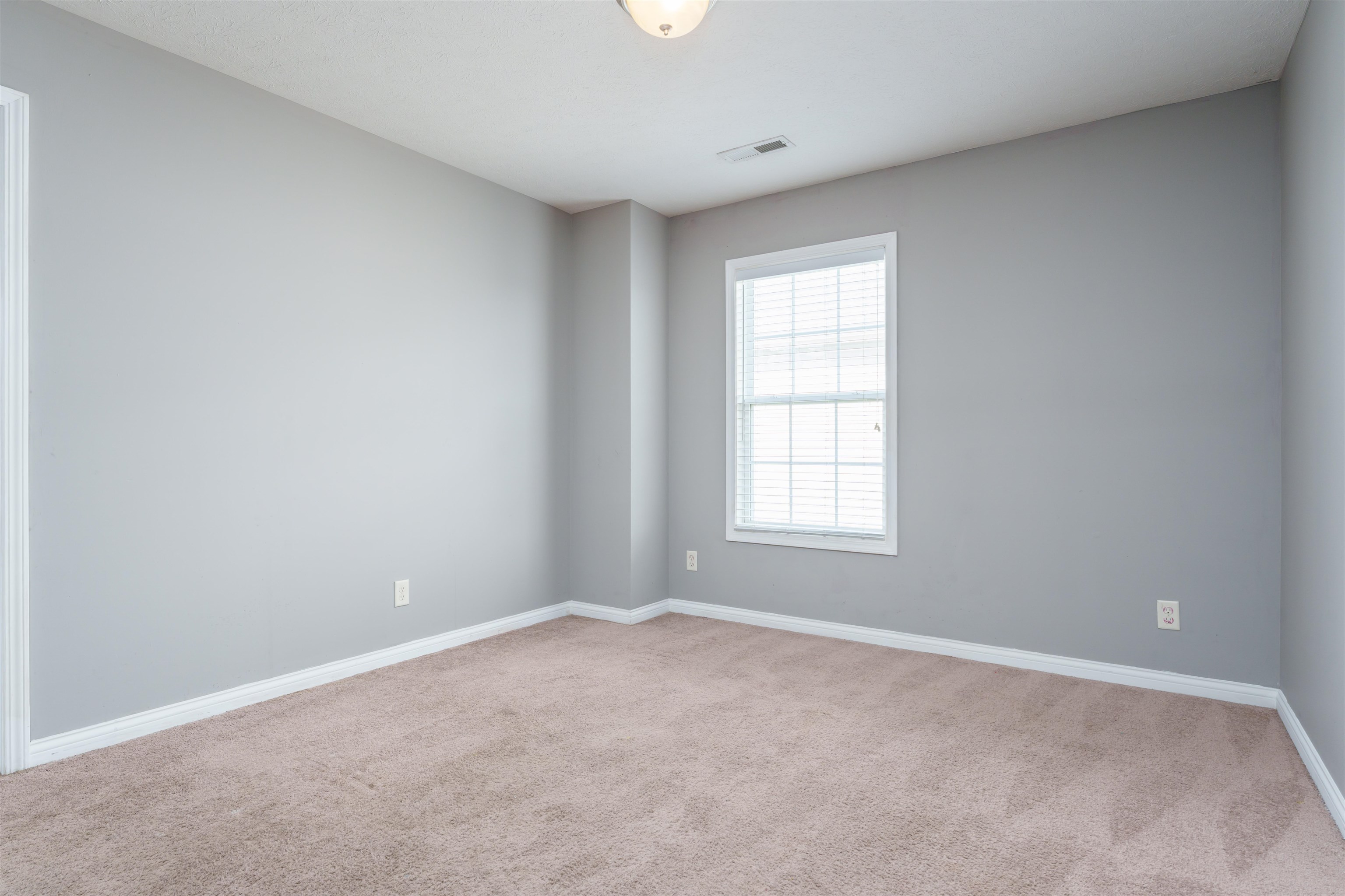 5530 Skyline Drive, Owensboro, Kentucky 42301, 4 Bedrooms Bedrooms, ,2 BathroomsBathrooms,Single Family Residence,For Sale,Skyline Drive,89344