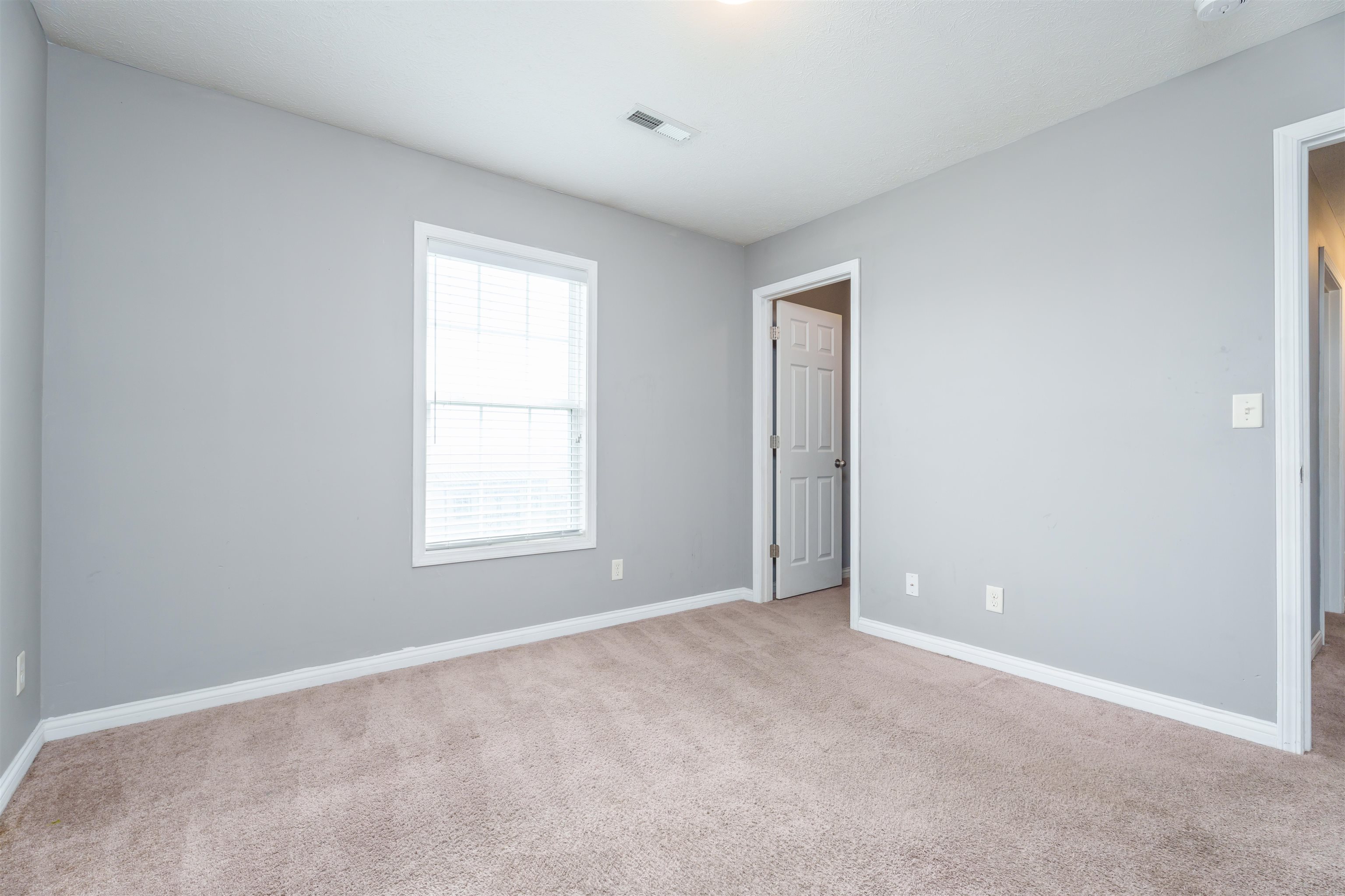 5530 Skyline Drive, Owensboro, Kentucky 42301, 4 Bedrooms Bedrooms, ,2 BathroomsBathrooms,Single Family Residence,For Sale,Skyline Drive,89344