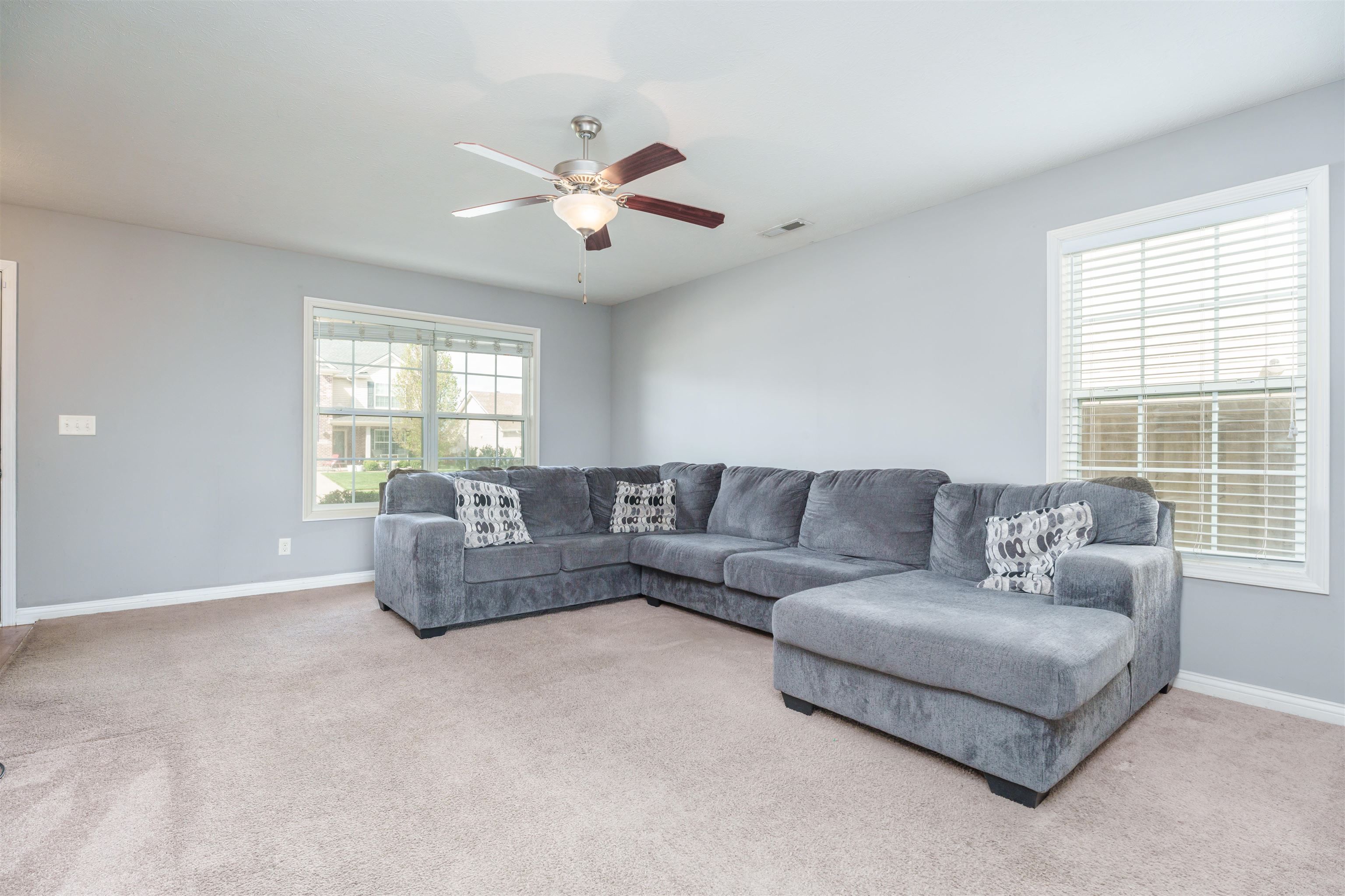 5530 Skyline Drive, Owensboro, Kentucky 42301, 4 Bedrooms Bedrooms, ,2 BathroomsBathrooms,Single Family Residence,For Sale,Skyline Drive,89344