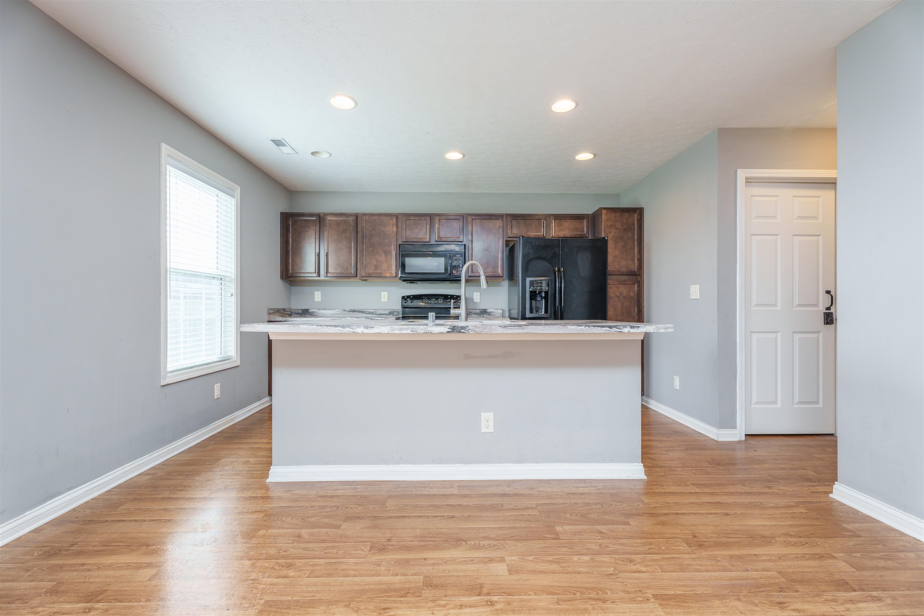 5530 Skyline Drive, Owensboro, Kentucky 42301, 4 Bedrooms Bedrooms, ,2 BathroomsBathrooms,Single Family Residence,For Sale,Skyline Drive,89344