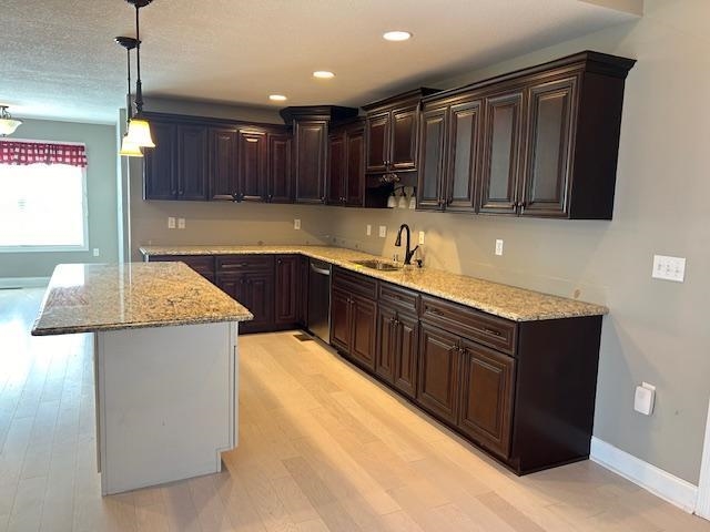 767 Gainesway Dr, Madisonville, Kentucky 42431, 3 Bedrooms Bedrooms, ,2 BathroomsBathrooms,Single Family Residence,For Sale,Gainesway Dr,89360