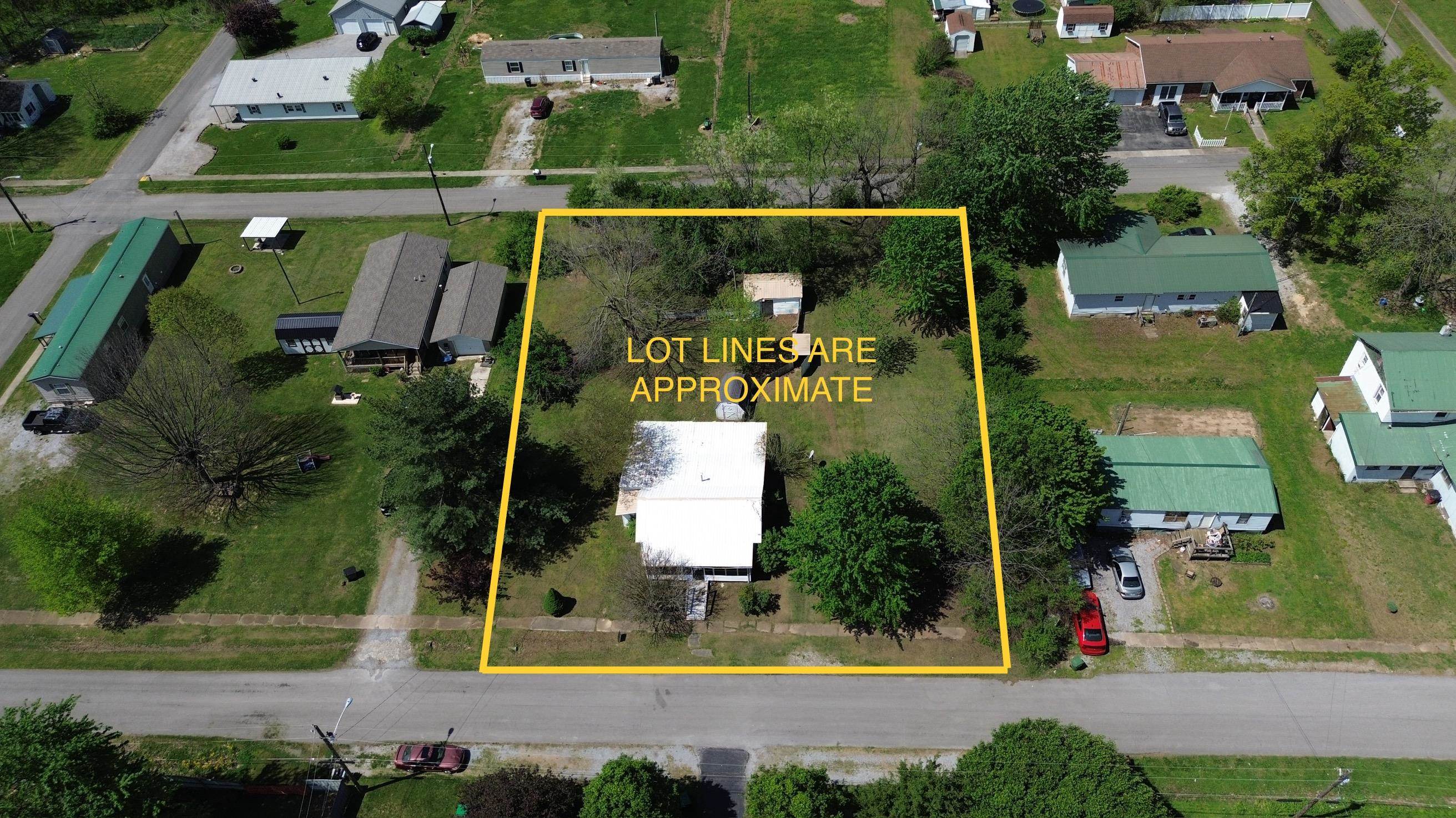 315 Chestnut St, Sacramento, Kentucky 42372, 2 Bedrooms Bedrooms, ,1 BathroomBathrooms,Single Family Residence,For Sale,Chestnut St,89361