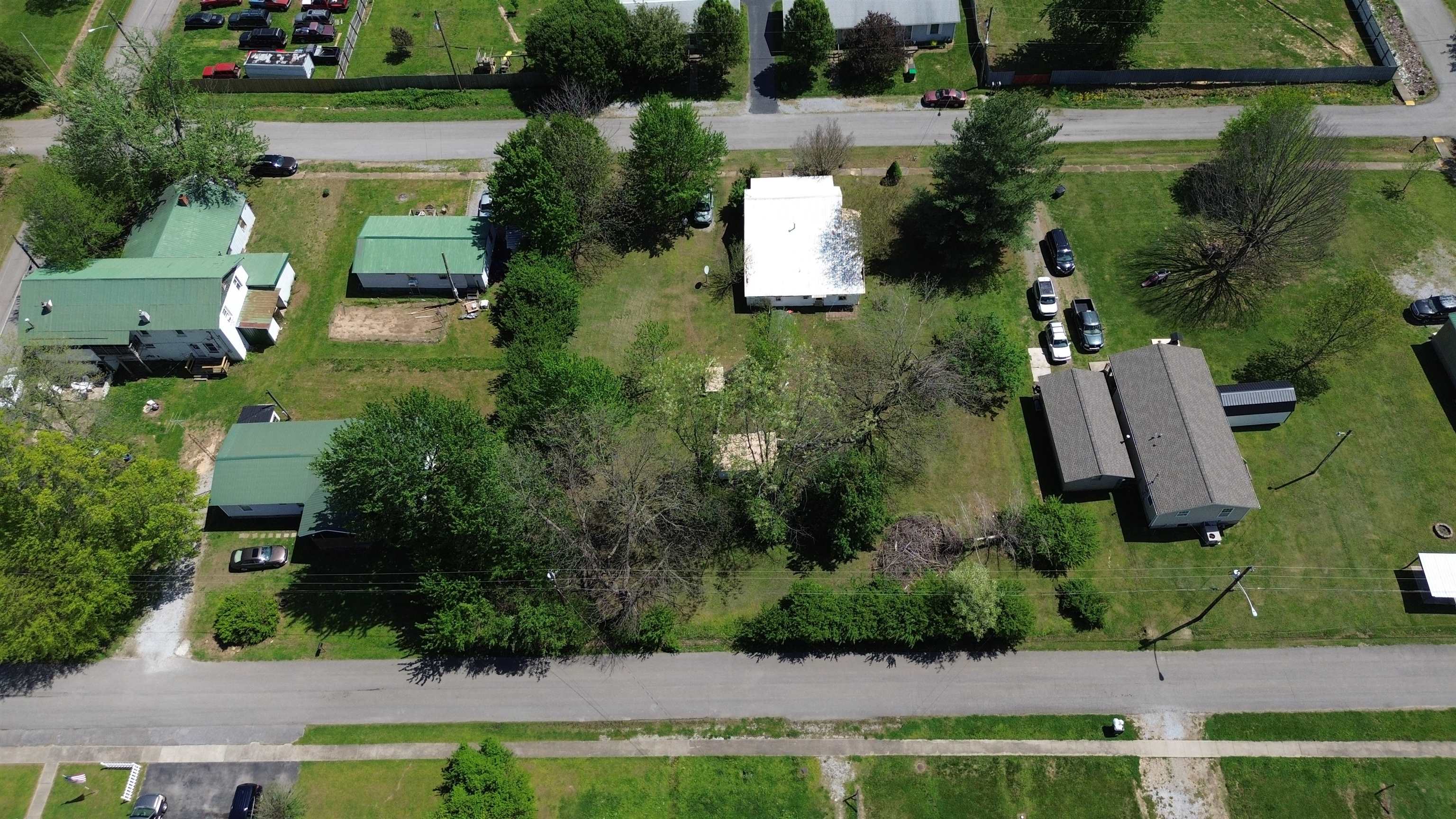 315 Chestnut St, Sacramento, Kentucky 42372, 2 Bedrooms Bedrooms, ,1 BathroomBathrooms,Single Family Residence,For Sale,Chestnut St,89361