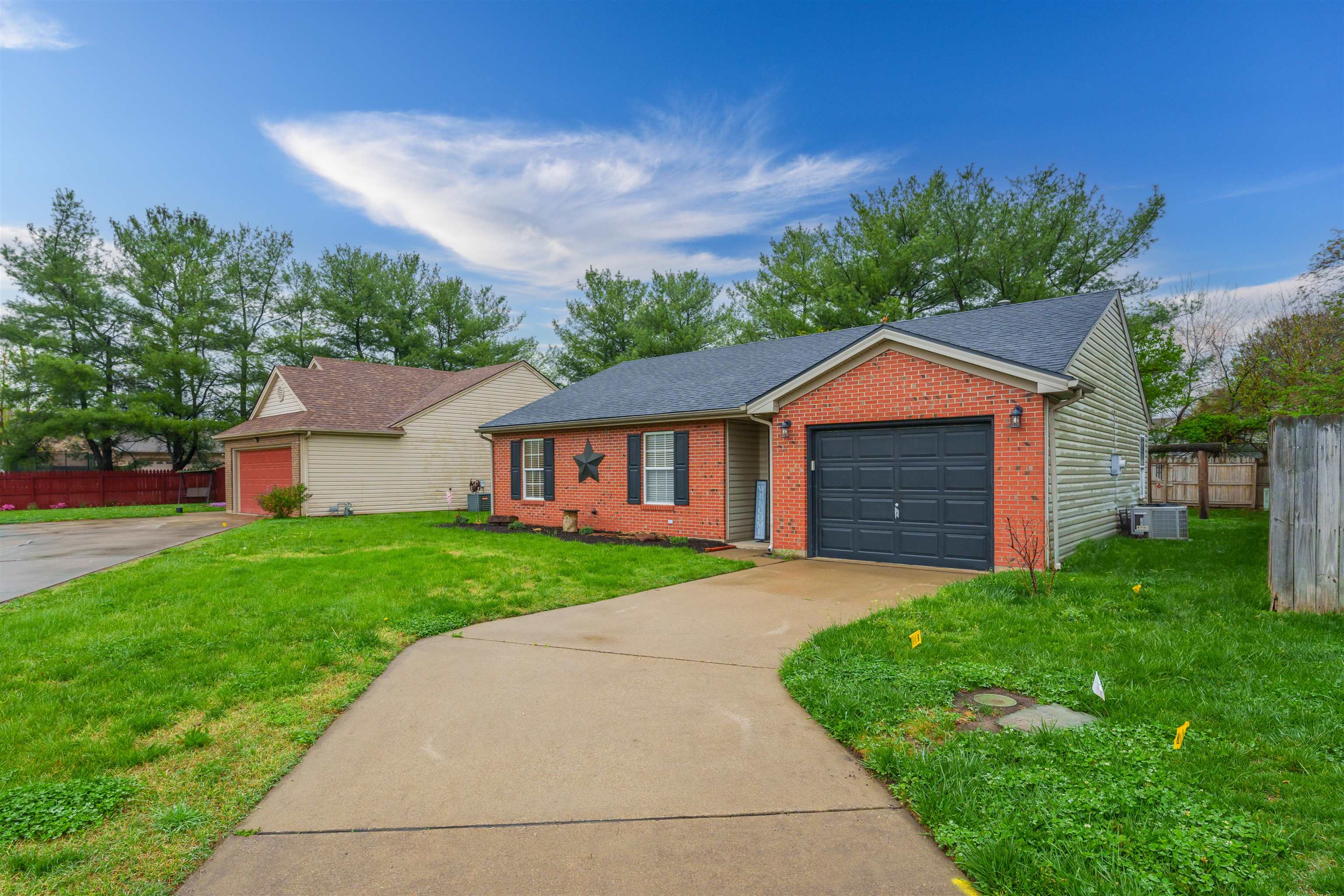 236 Lakewood Drive, Owensboro, Kentucky 42301, 3 Bedrooms Bedrooms, ,2 BathroomsBathrooms,Single Family Residence,For Sale,Lakewood Drive,89365