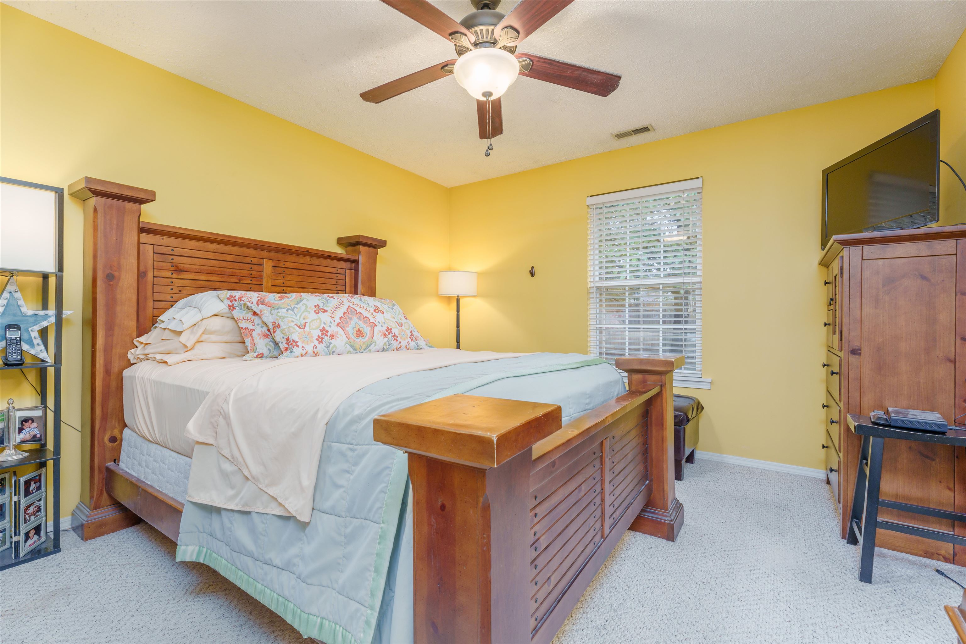 236 Lakewood Drive, Owensboro, Kentucky 42301, 3 Bedrooms Bedrooms, ,2 BathroomsBathrooms,Single Family Residence,For Sale,Lakewood Drive,89365