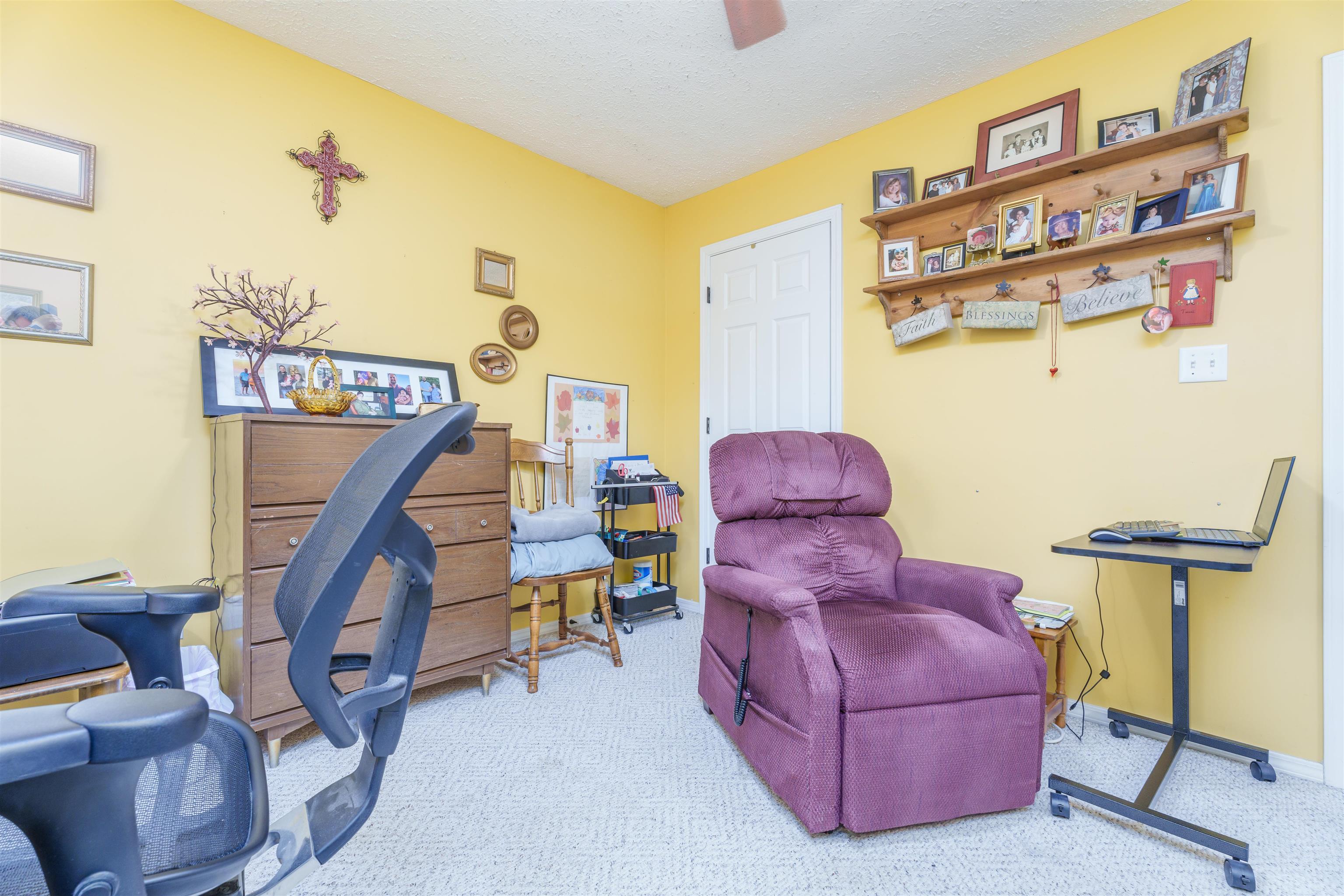 236 Lakewood Drive, Owensboro, Kentucky 42301, 3 Bedrooms Bedrooms, ,2 BathroomsBathrooms,Single Family Residence,For Sale,Lakewood Drive,89365