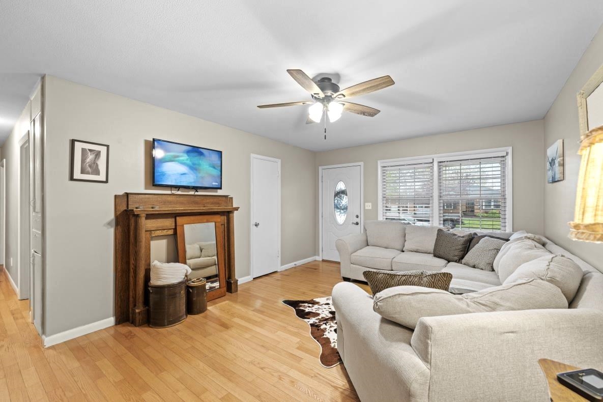 3601 Lewis Lane, Owensboro, Kentucky 42301, 3 Bedrooms Bedrooms, ,2 BathroomsBathrooms,Single Family Residence,For Sale,Lewis Lane,89367