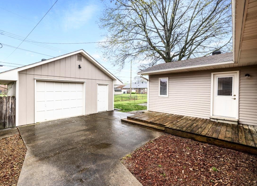 3601 Lewis Lane, Owensboro, Kentucky 42301, 3 Bedrooms Bedrooms, ,2 BathroomsBathrooms,Single Family Residence,For Sale,Lewis Lane,89367