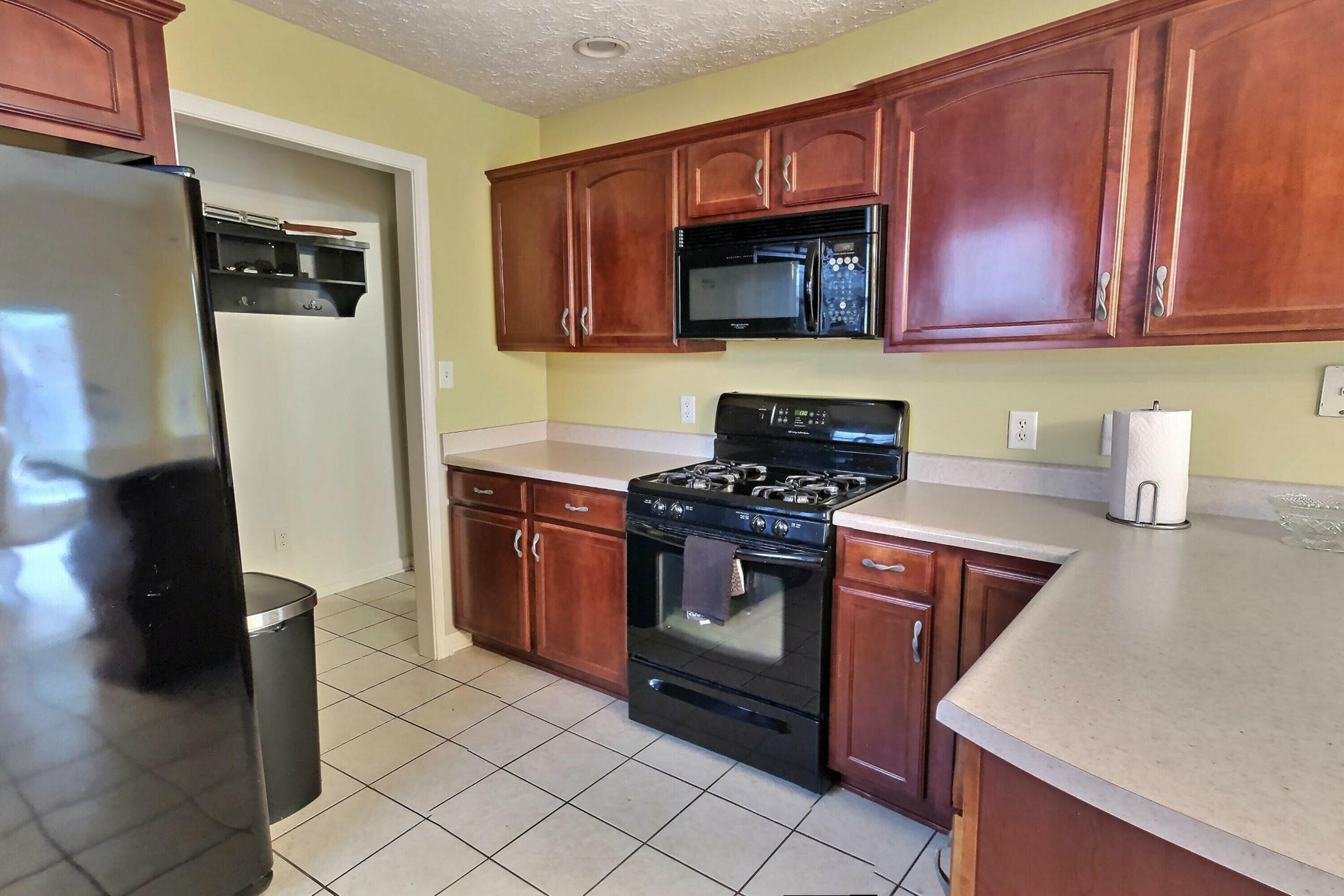 2208 Emerald Ct, Owensboro, Kentucky 42303, 3 Bedrooms Bedrooms, ,2 BathroomsBathrooms,Single Family Residence,For Sale,Emerald Ct,89368