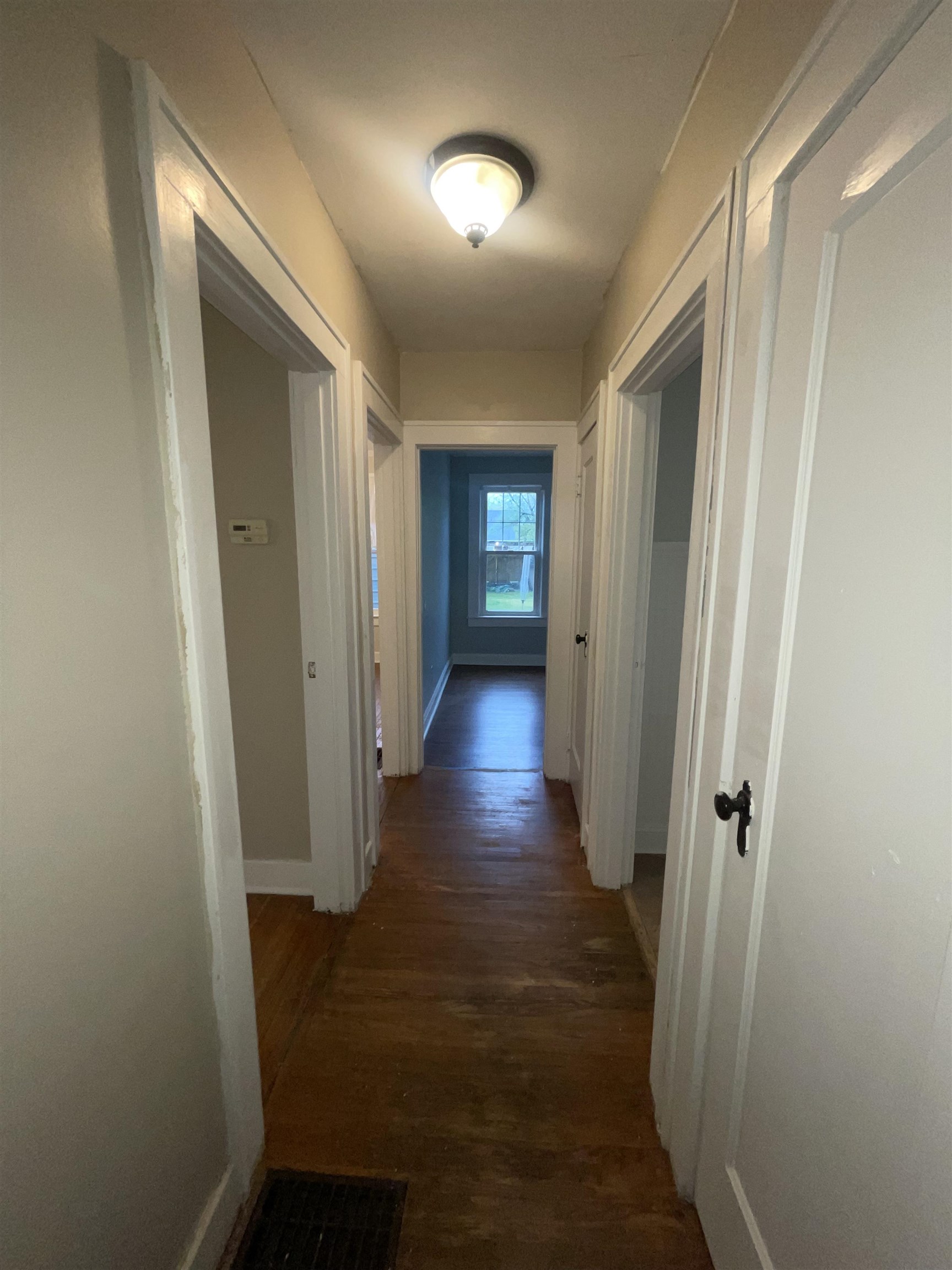 106 18th Street, Owensboro, Kentucky 42303, 5 Bedrooms Bedrooms, ,2 BathroomsBathrooms,Single Family Residence,For Sale,18th Street,89369