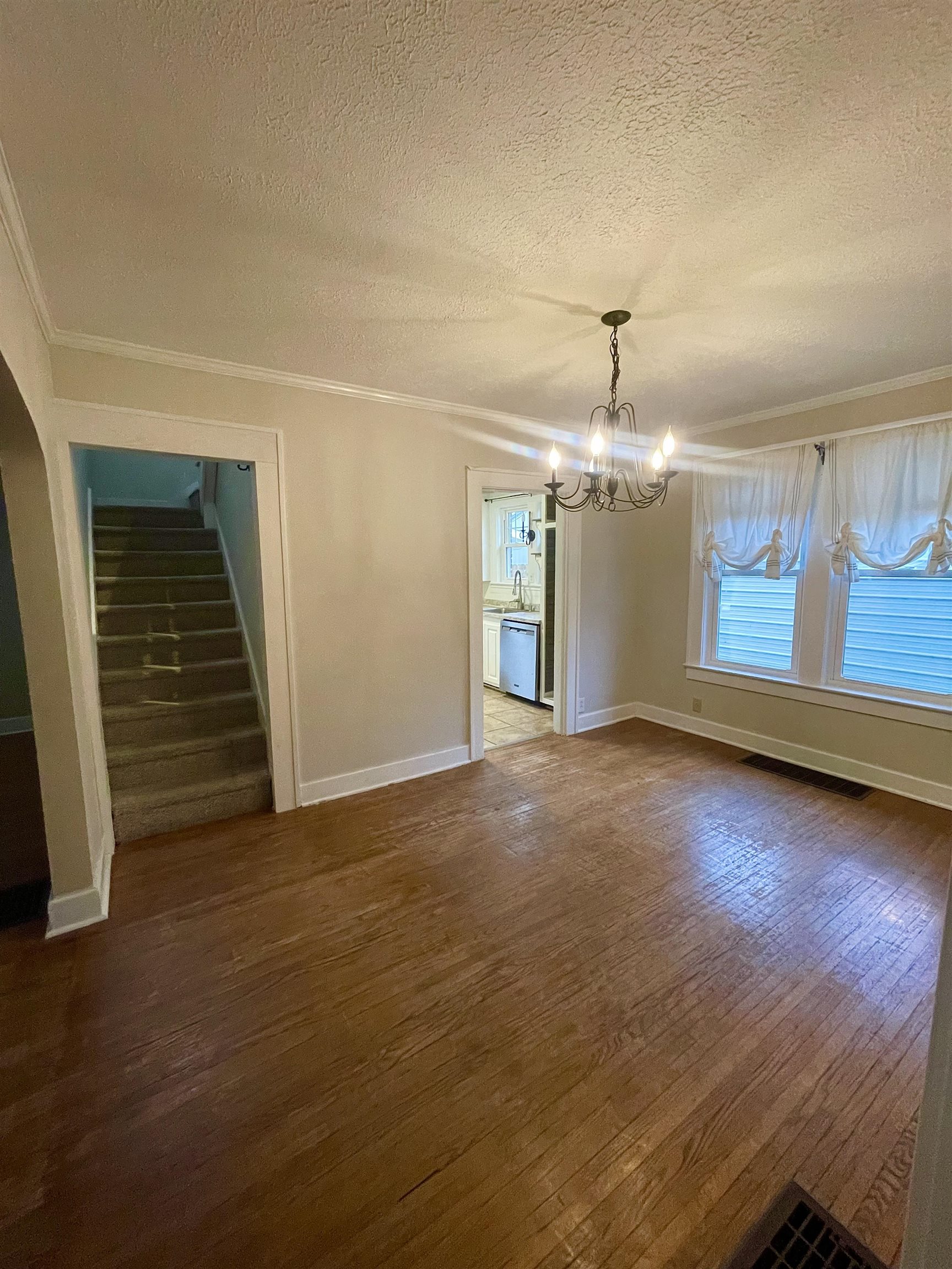106 18th Street, Owensboro, Kentucky 42303, 5 Bedrooms Bedrooms, ,2 BathroomsBathrooms,Single Family Residence,For Sale,18th Street,89369