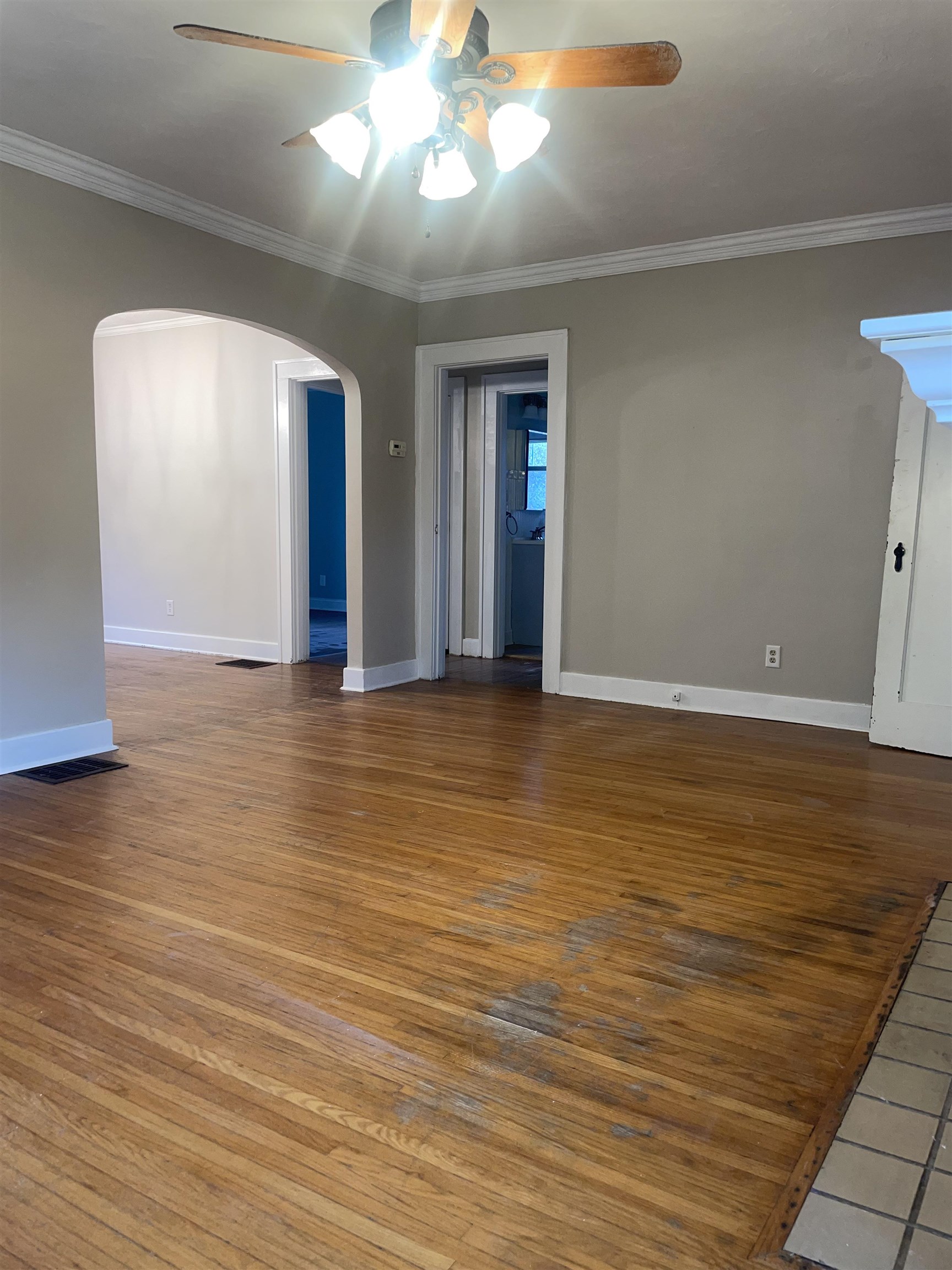 106 18th Street, Owensboro, Kentucky 42303, 5 Bedrooms Bedrooms, ,2 BathroomsBathrooms,Single Family Residence,For Sale,18th Street,89369