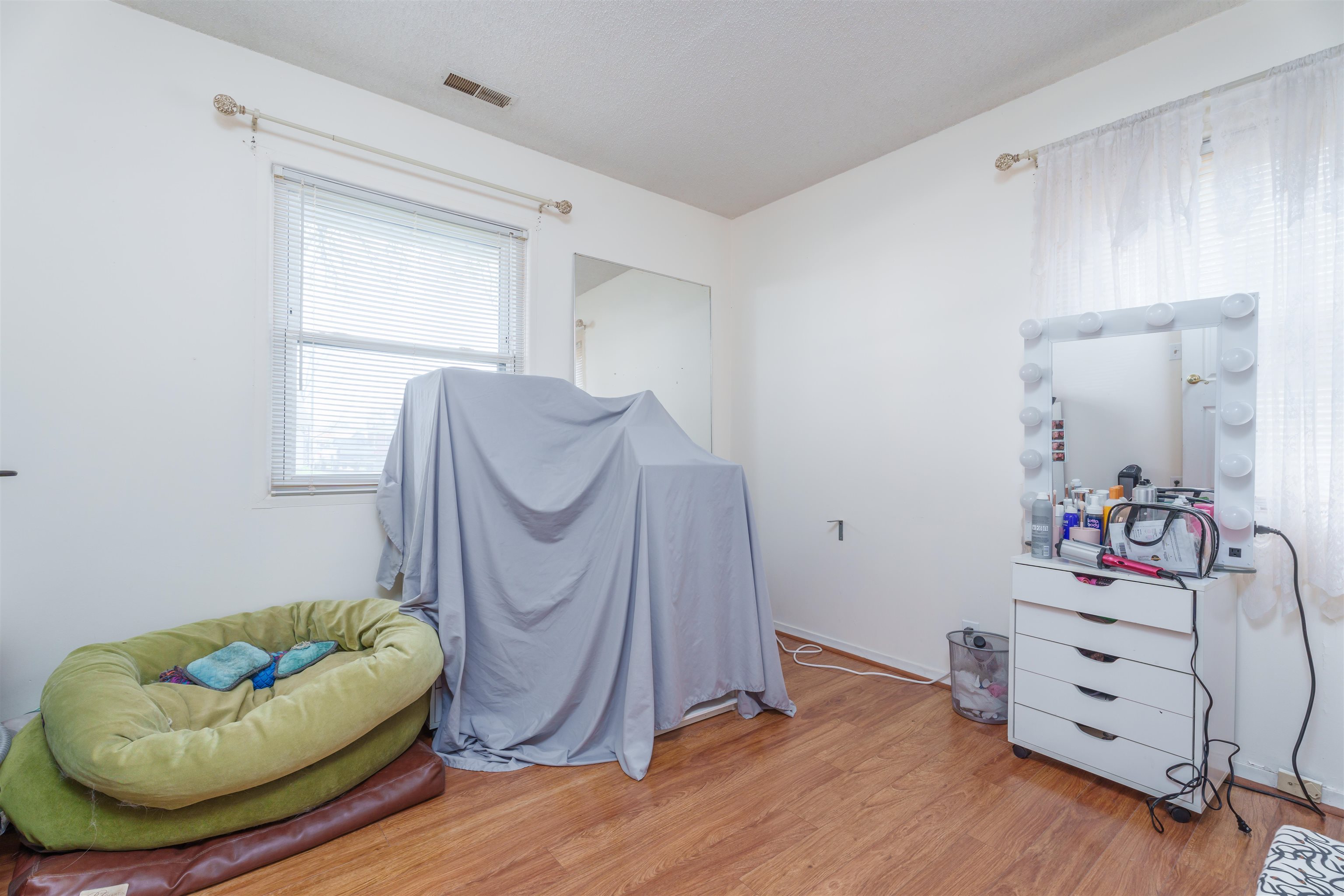 740 Greenbriar St., Owensboro, Kentucky 42301, 2 Bedrooms Bedrooms, ,1 BathroomBathrooms,Single Family Residence,For Sale,Greenbriar St.,89371