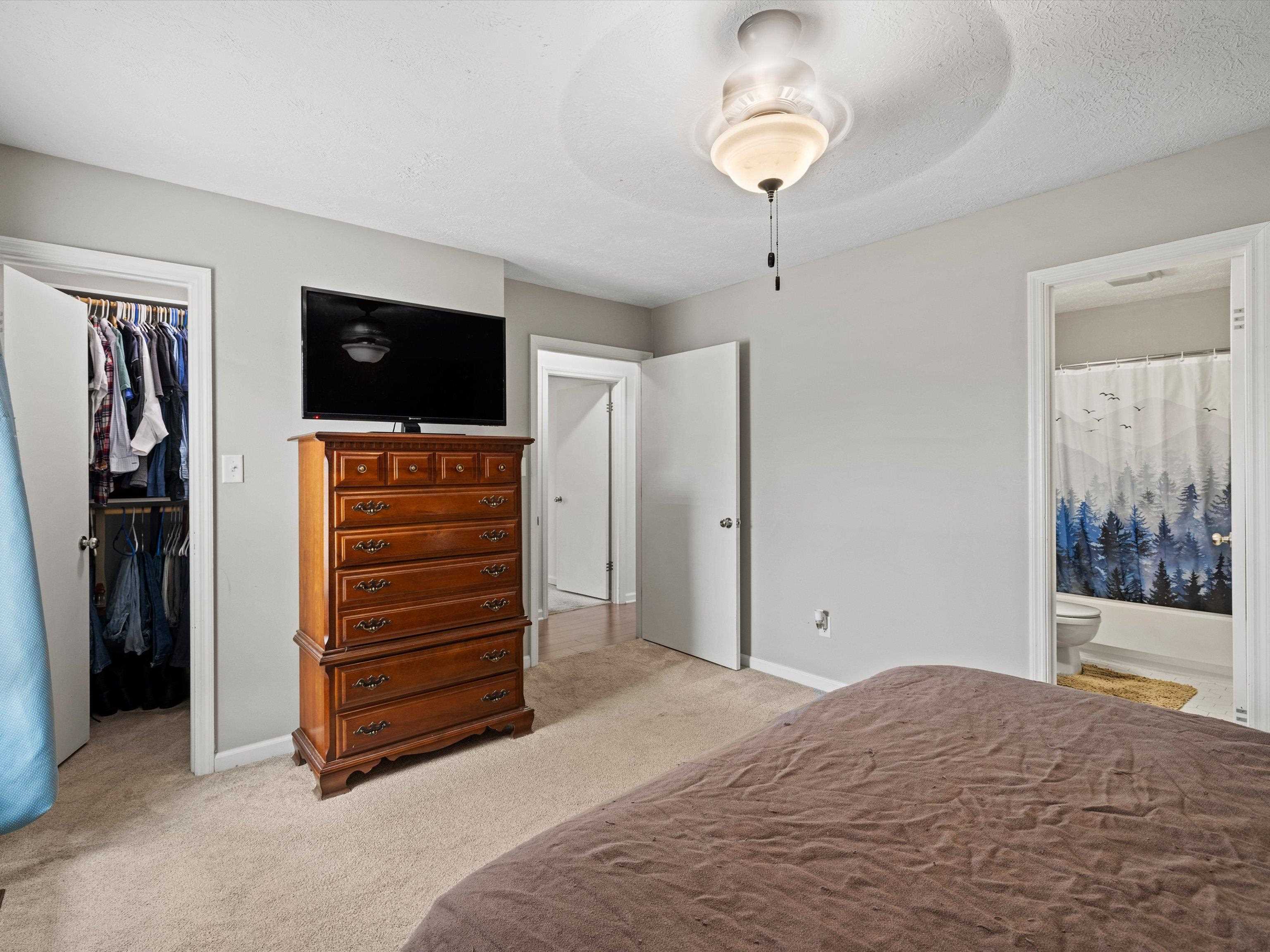 3517 Roundtable Loop, Owensboro, Kentucky 42303, 3 Bedrooms Bedrooms, ,2 BathroomsBathrooms,Single Family Residence,For Sale,Roundtable Loop,89374
