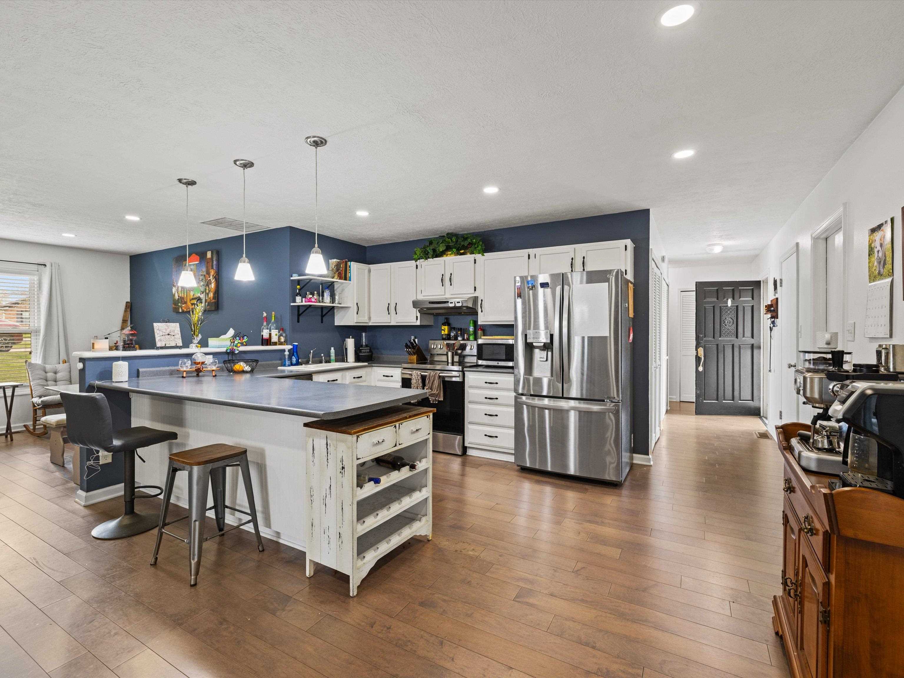 3517 Roundtable Loop, Owensboro, Kentucky 42303, 3 Bedrooms Bedrooms, ,2 BathroomsBathrooms,Single Family Residence,For Sale,Roundtable Loop,89374