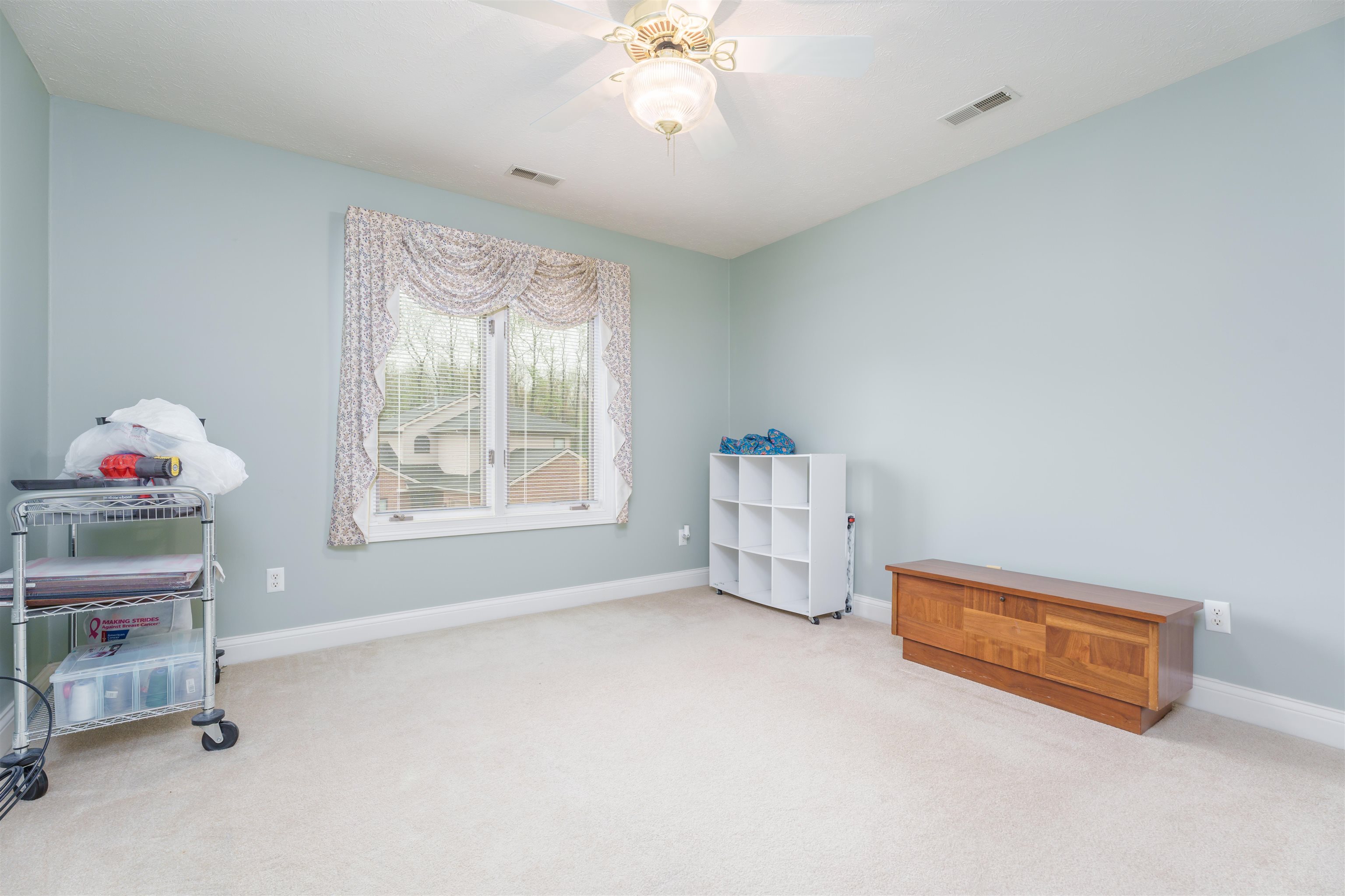 Freshly painted tranquility. Great sized bedrooms upstairs with the perfect closet spaces.