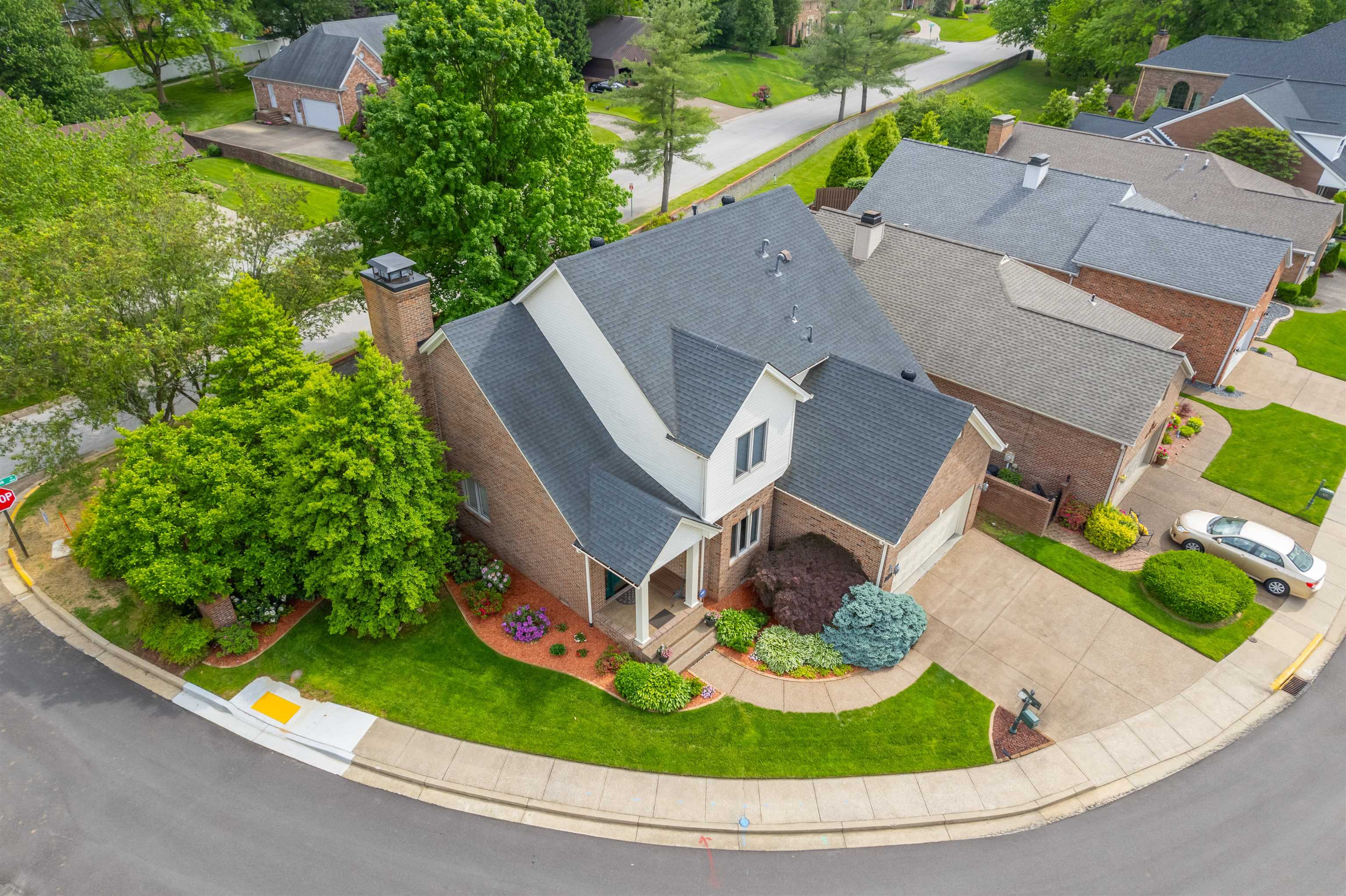 4218 Edgewood Ct, Owensboro, Kentucky 42303, 3 Bedrooms Bedrooms, ,2 BathroomsBathrooms,Single Family Residence,For Sale,Edgewood Ct,89375