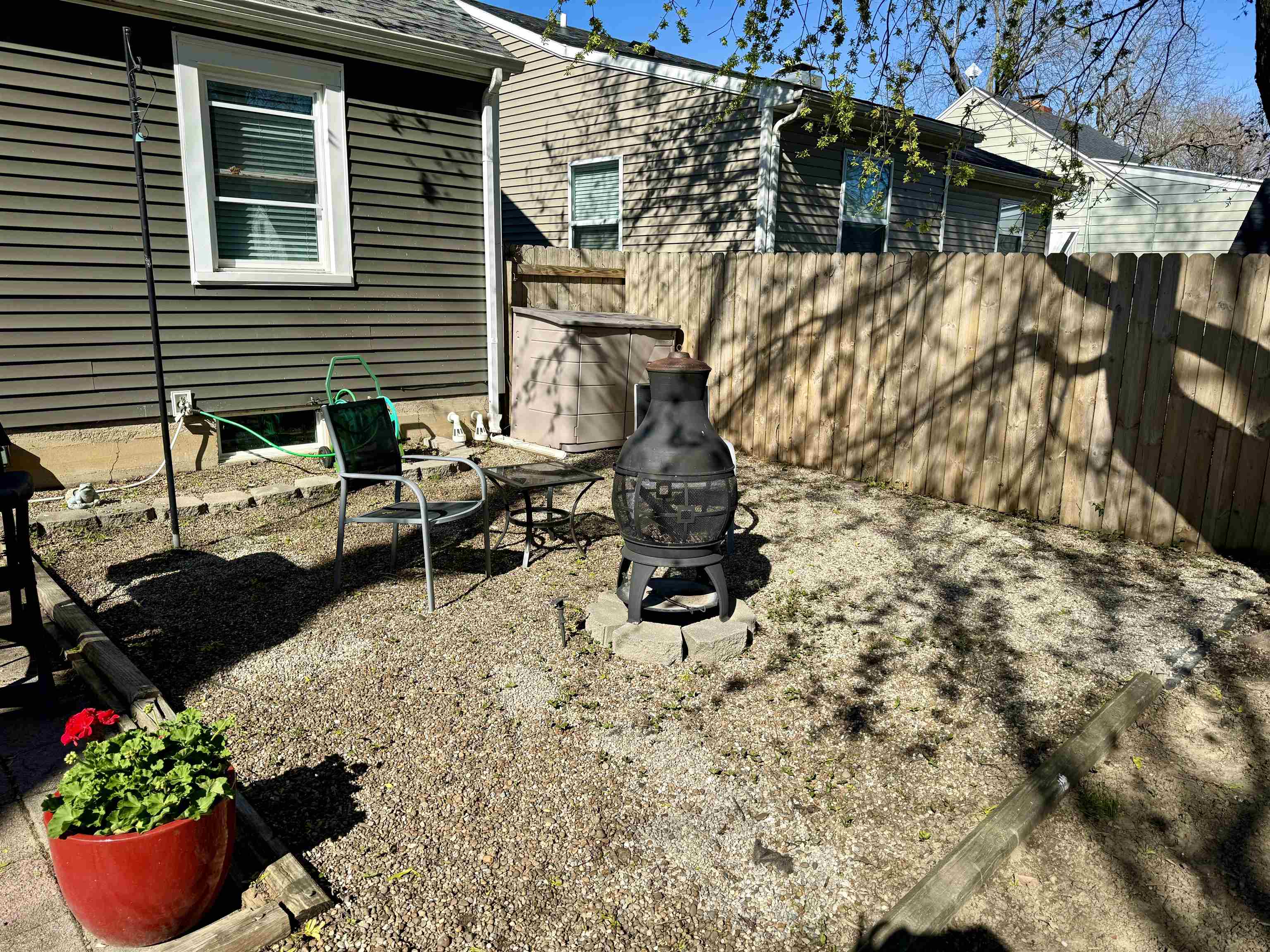 1006 19th St., Owensboro, Kentucky 42301, 4 Bedrooms Bedrooms, ,1 BathroomBathrooms,Single Family Residence,For Sale,19th St.,89377