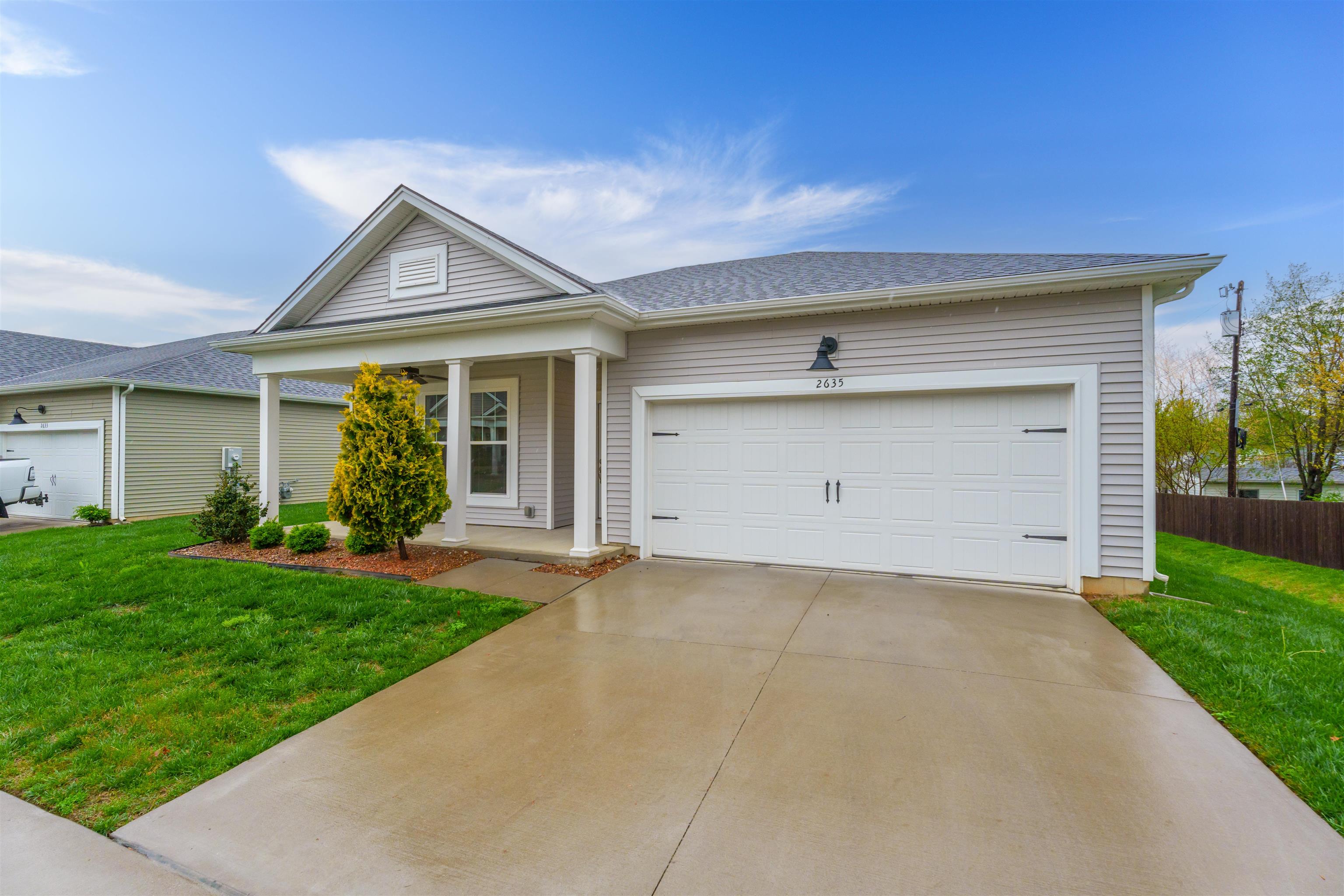 2635 Central Park Ct, Owensboro, Kentucky 42303, 2 Bedrooms Bedrooms, ,2 BathroomsBathrooms,Single Family Residence,For Sale,Central Park Ct,89378