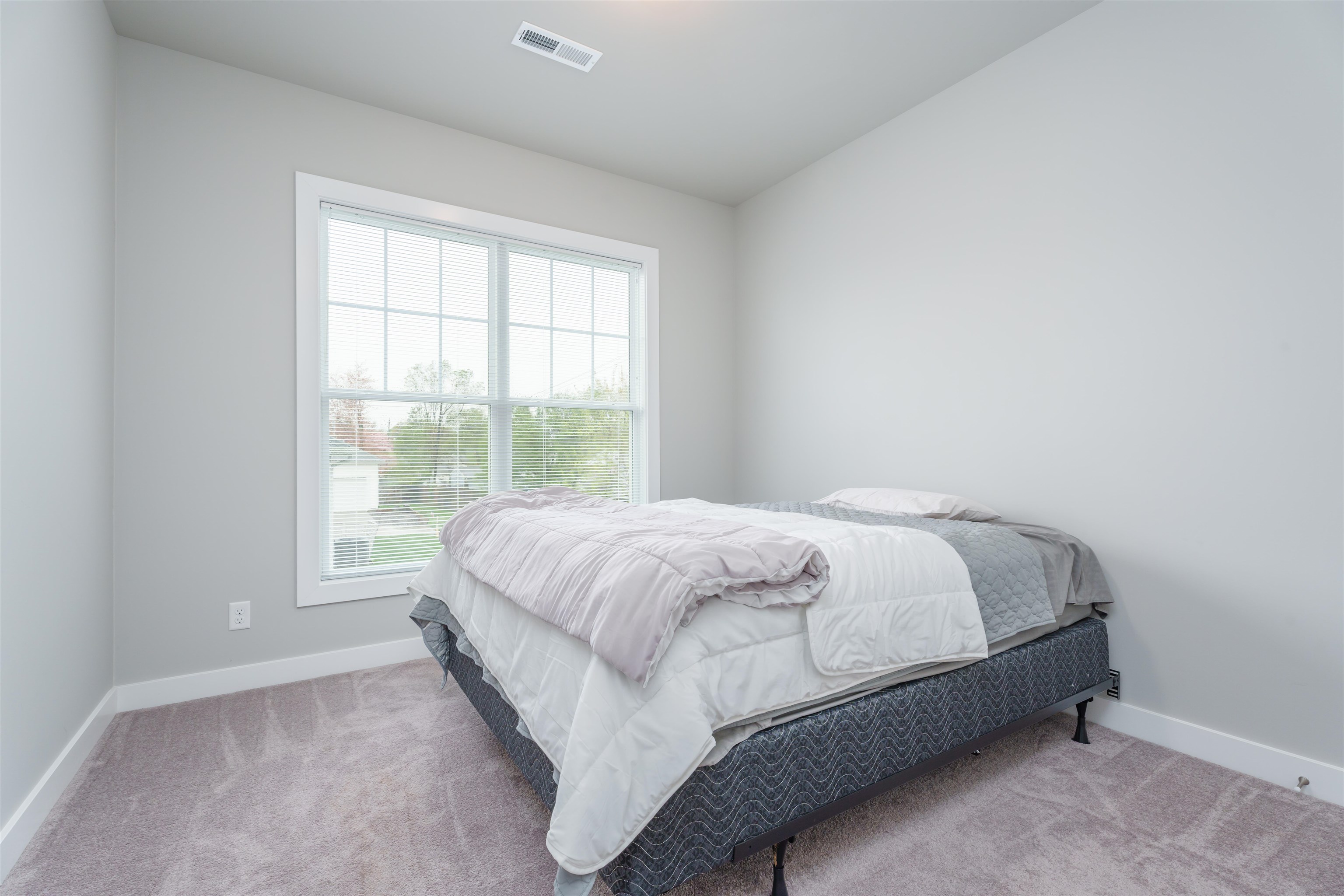 2635 Central Park Ct, Owensboro, Kentucky 42303, 2 Bedrooms Bedrooms, ,2 BathroomsBathrooms,Single Family Residence,For Sale,Central Park Ct,89378