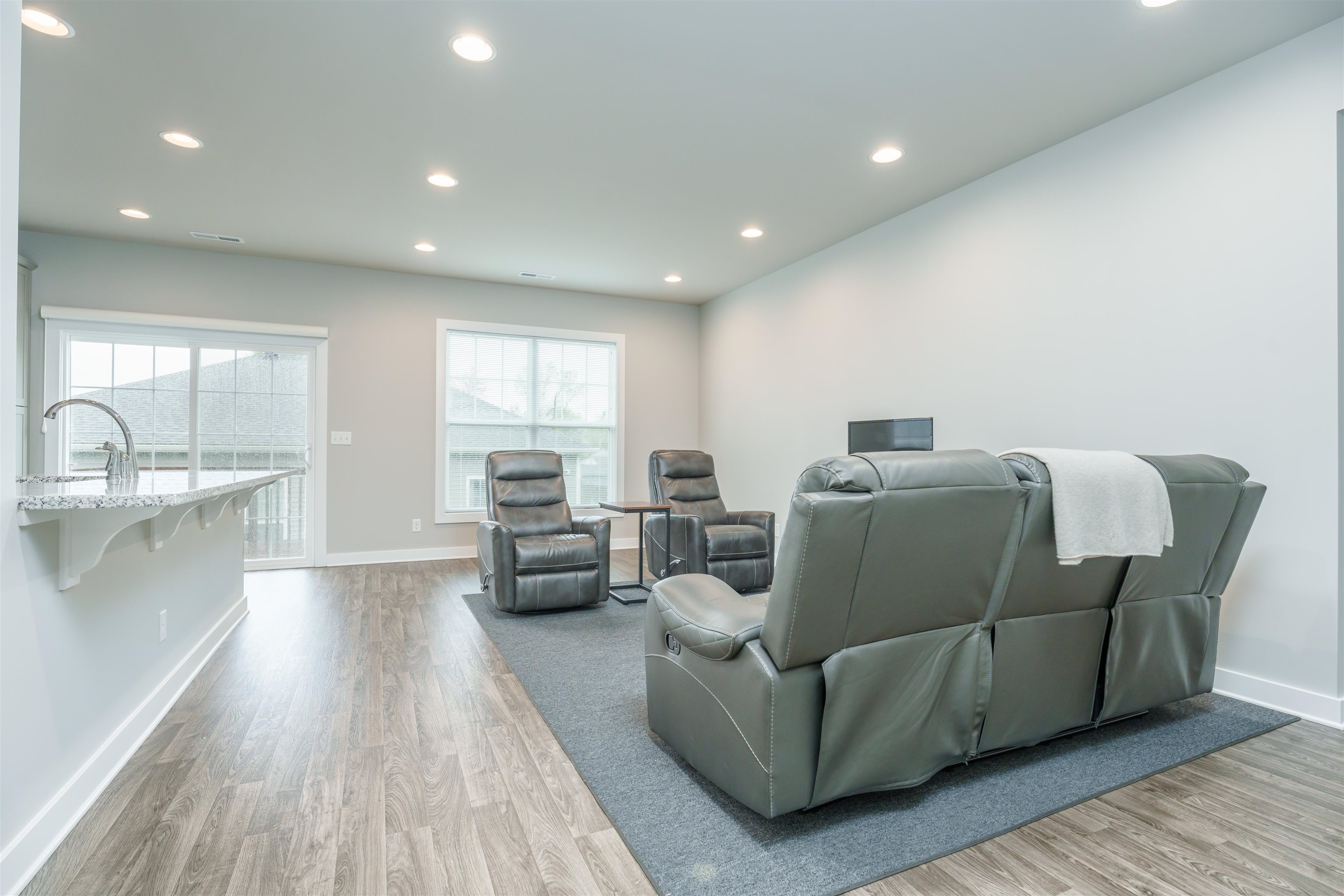 2635 Central Park Ct, Owensboro, Kentucky 42303, 2 Bedrooms Bedrooms, ,2 BathroomsBathrooms,Single Family Residence,For Sale,Central Park Ct,89378