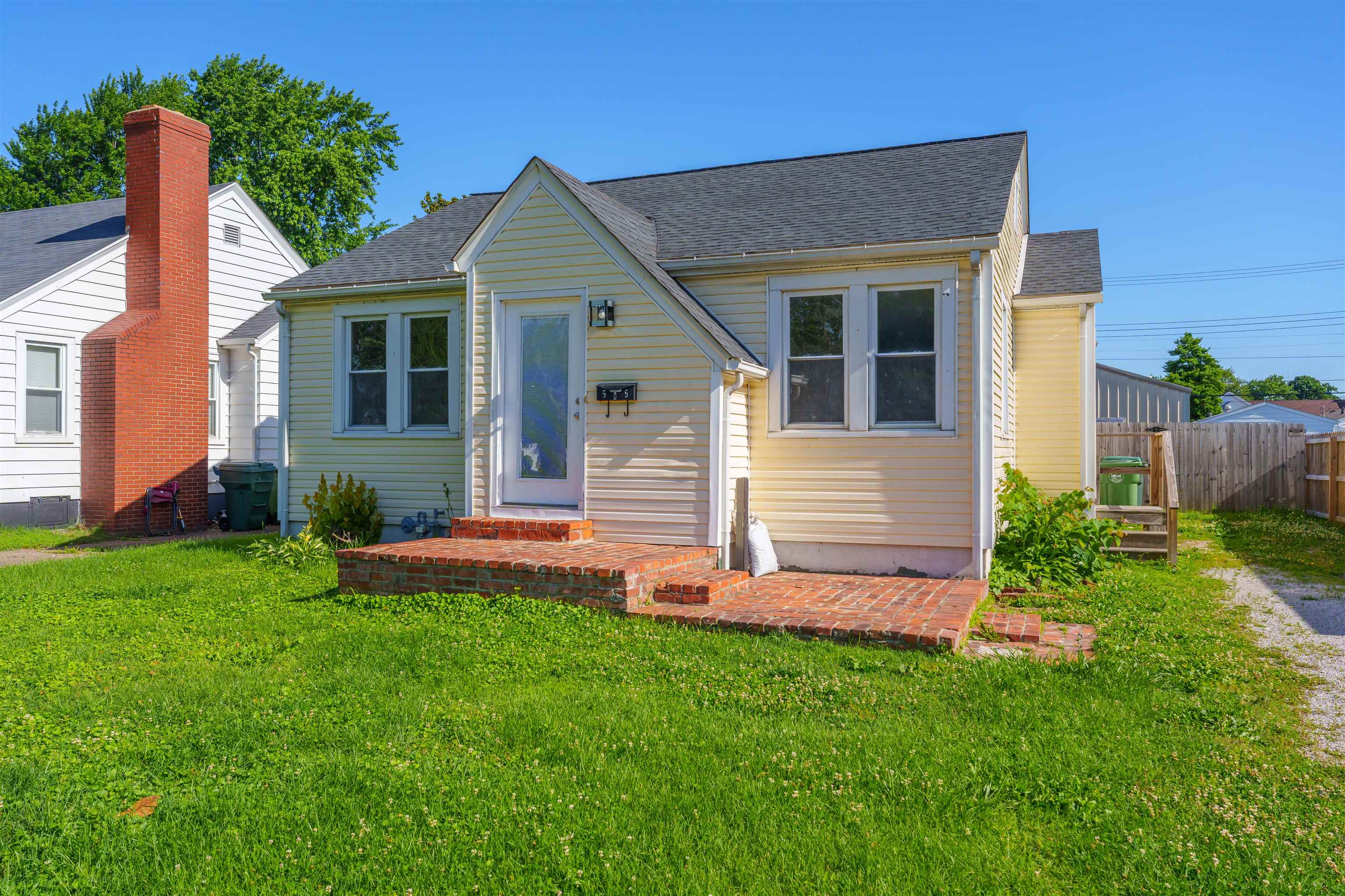 505 24th Street, Owensboro, Kentucky 42303, 3 Bedrooms Bedrooms, ,2 BathroomsBathrooms,Single Family Residence,For Sale,24th Street,89383