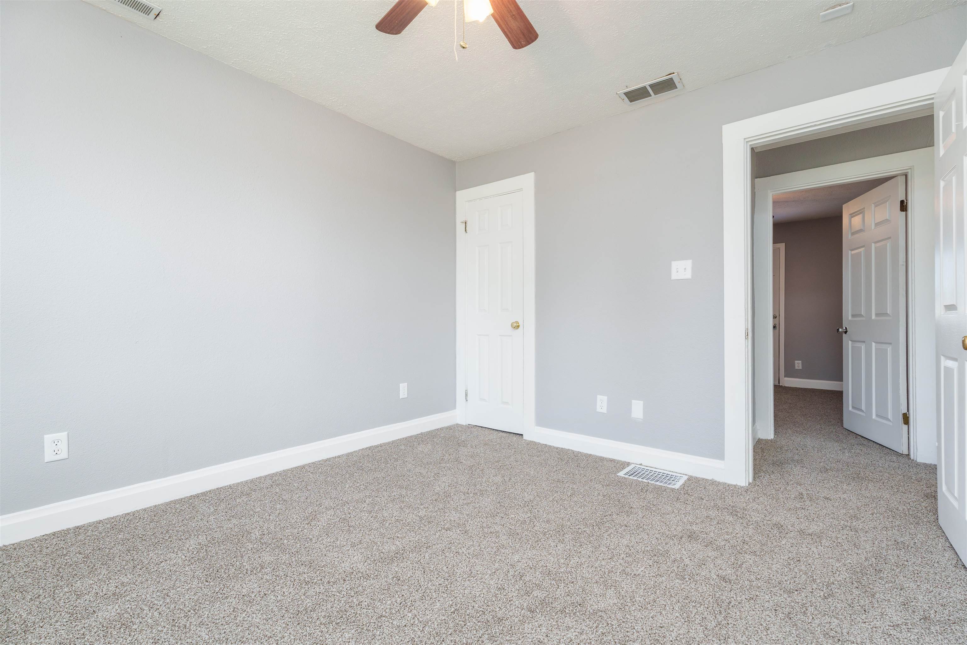 505 24th Street, Owensboro, Kentucky 42303, 3 Bedrooms Bedrooms, ,2 BathroomsBathrooms,Single Family Residence,For Sale,24th Street,89383