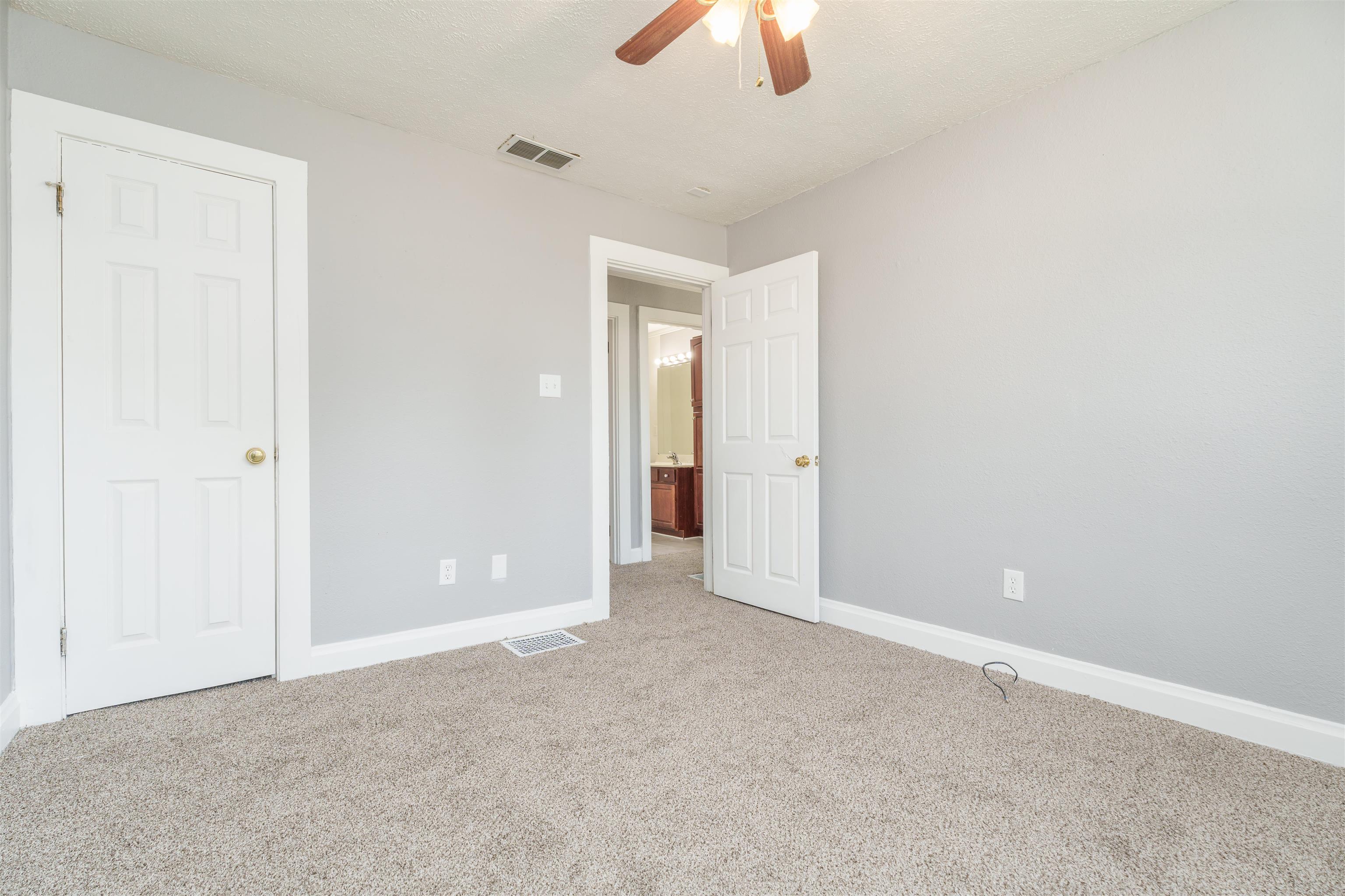 505 24th Street, Owensboro, Kentucky 42303, 3 Bedrooms Bedrooms, ,2 BathroomsBathrooms,Single Family Residence,For Sale,24th Street,89383