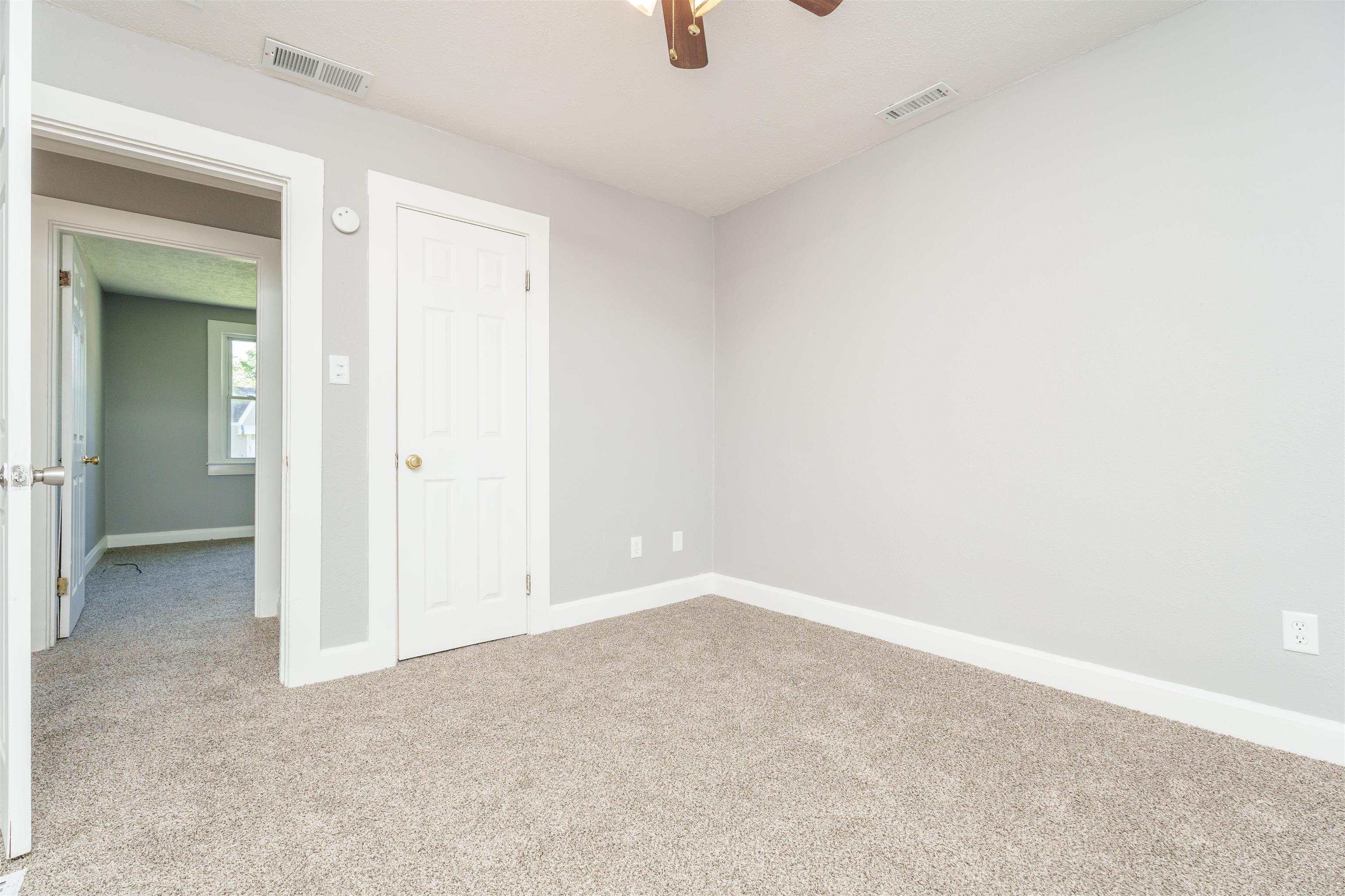 505 24th Street, Owensboro, Kentucky 42303, 3 Bedrooms Bedrooms, ,2 BathroomsBathrooms,Single Family Residence,For Sale,24th Street,89383