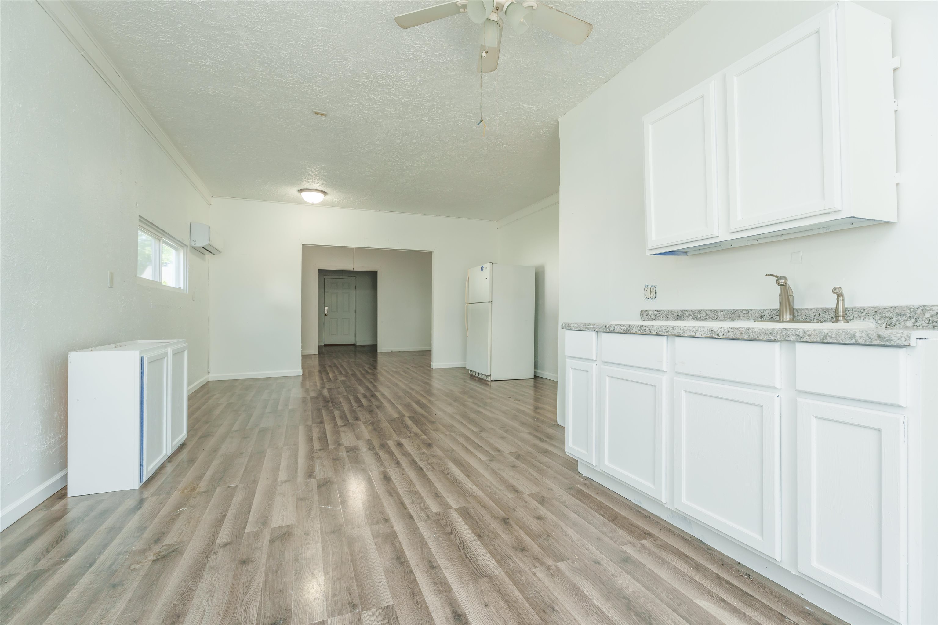505 24th Street, Owensboro, Kentucky 42303, 3 Bedrooms Bedrooms, ,2 BathroomsBathrooms,Single Family Residence,For Sale,24th Street,89383