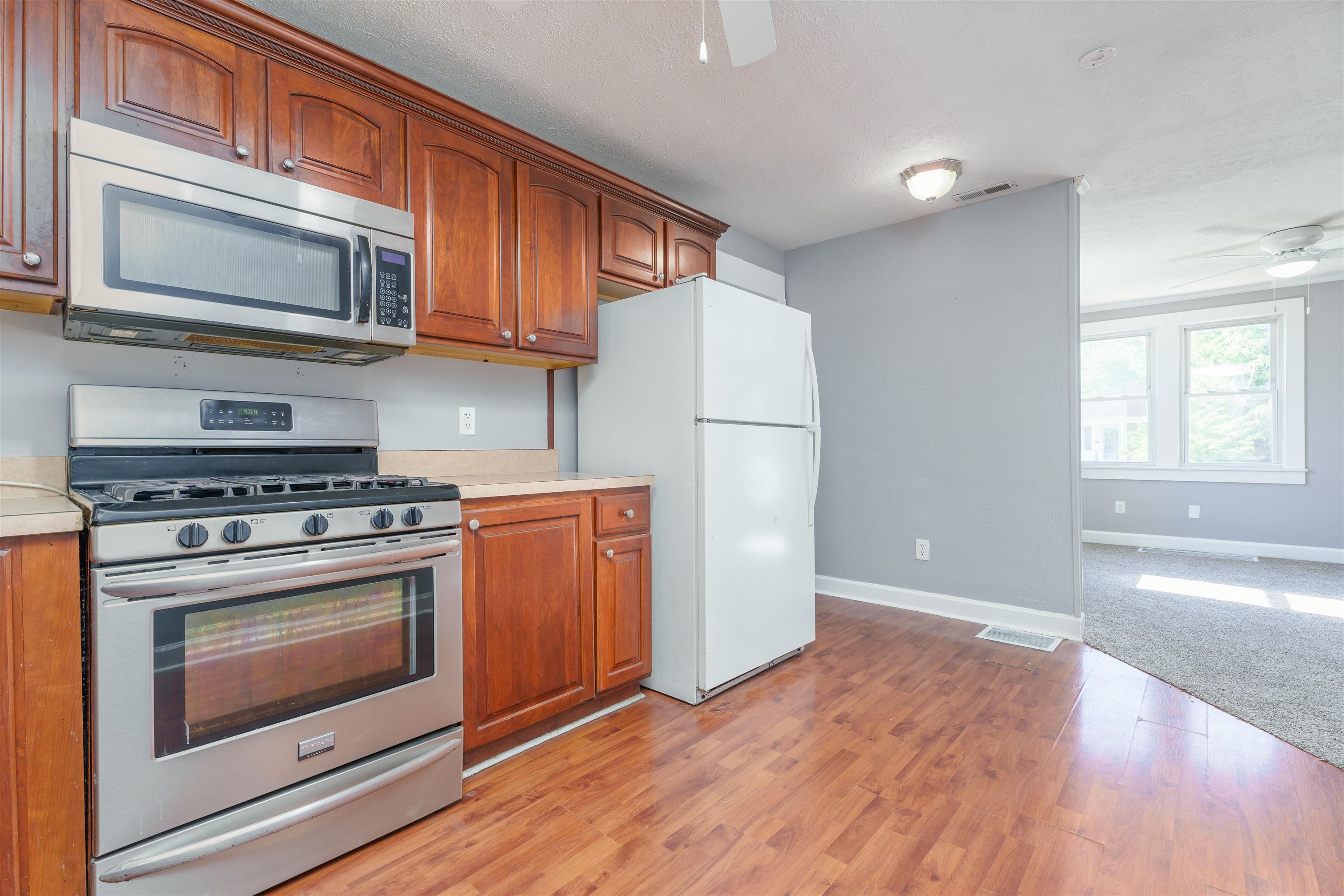 505 24th Street, Owensboro, Kentucky 42303, 3 Bedrooms Bedrooms, ,2 BathroomsBathrooms,Single Family Residence,For Sale,24th Street,89383
