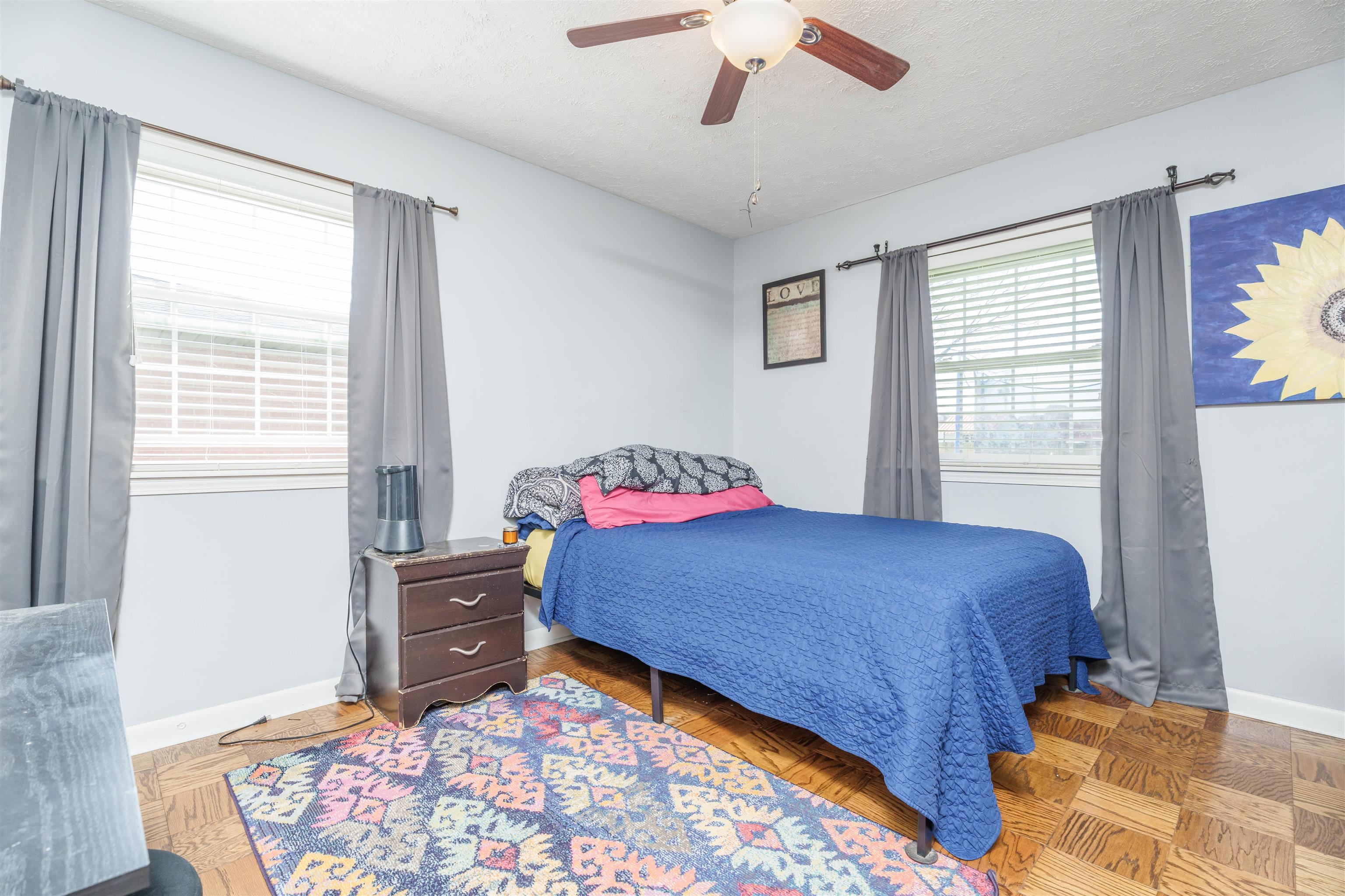512 Booth Ave, Owensboro, Kentucky 42301, 3 Bedrooms Bedrooms, ,1 BathroomBathrooms,Single Family Residence,For Sale,Booth Ave,89384
