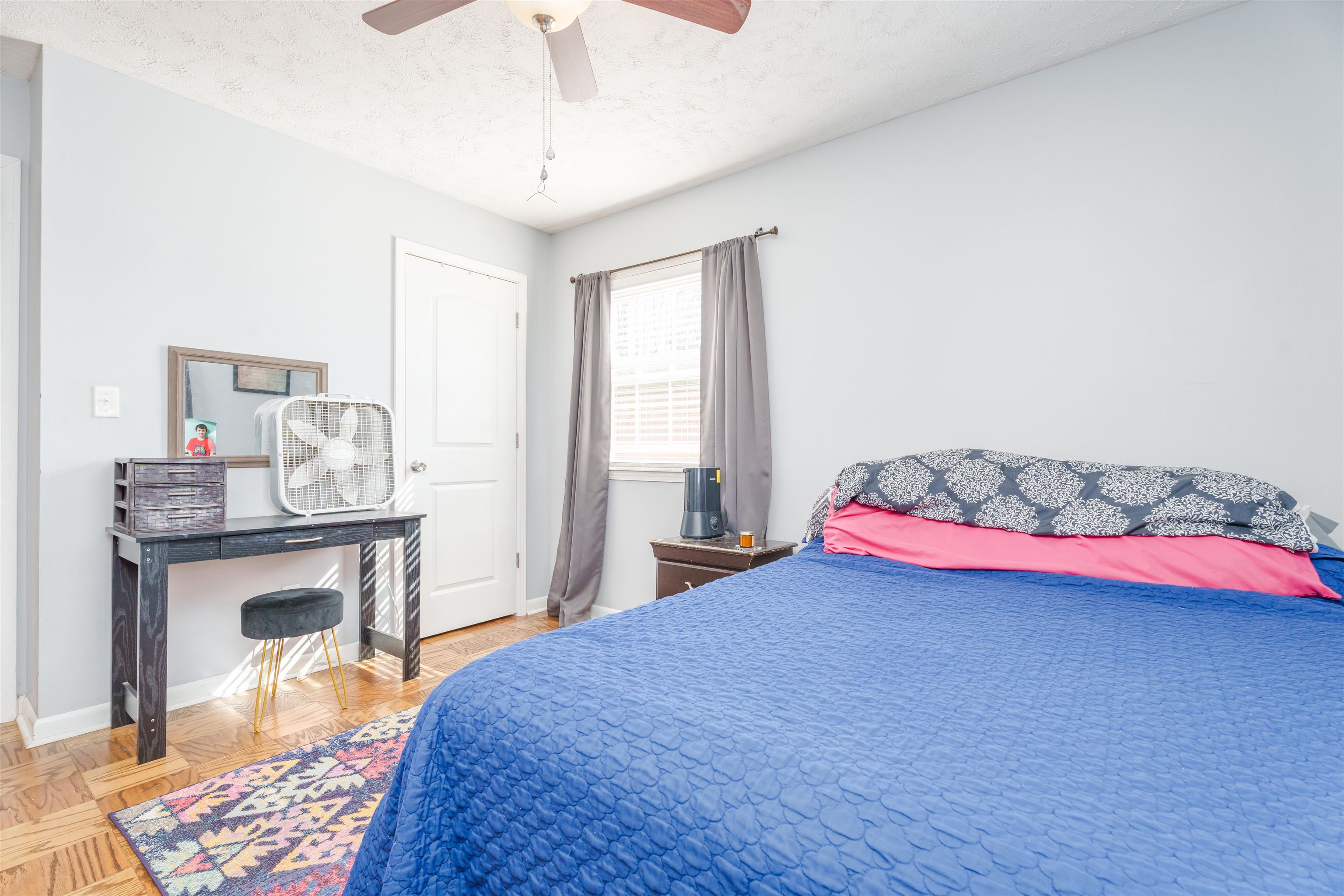 512 Booth Ave, Owensboro, Kentucky 42301, 3 Bedrooms Bedrooms, ,1 BathroomBathrooms,Single Family Residence,For Sale,Booth Ave,89384