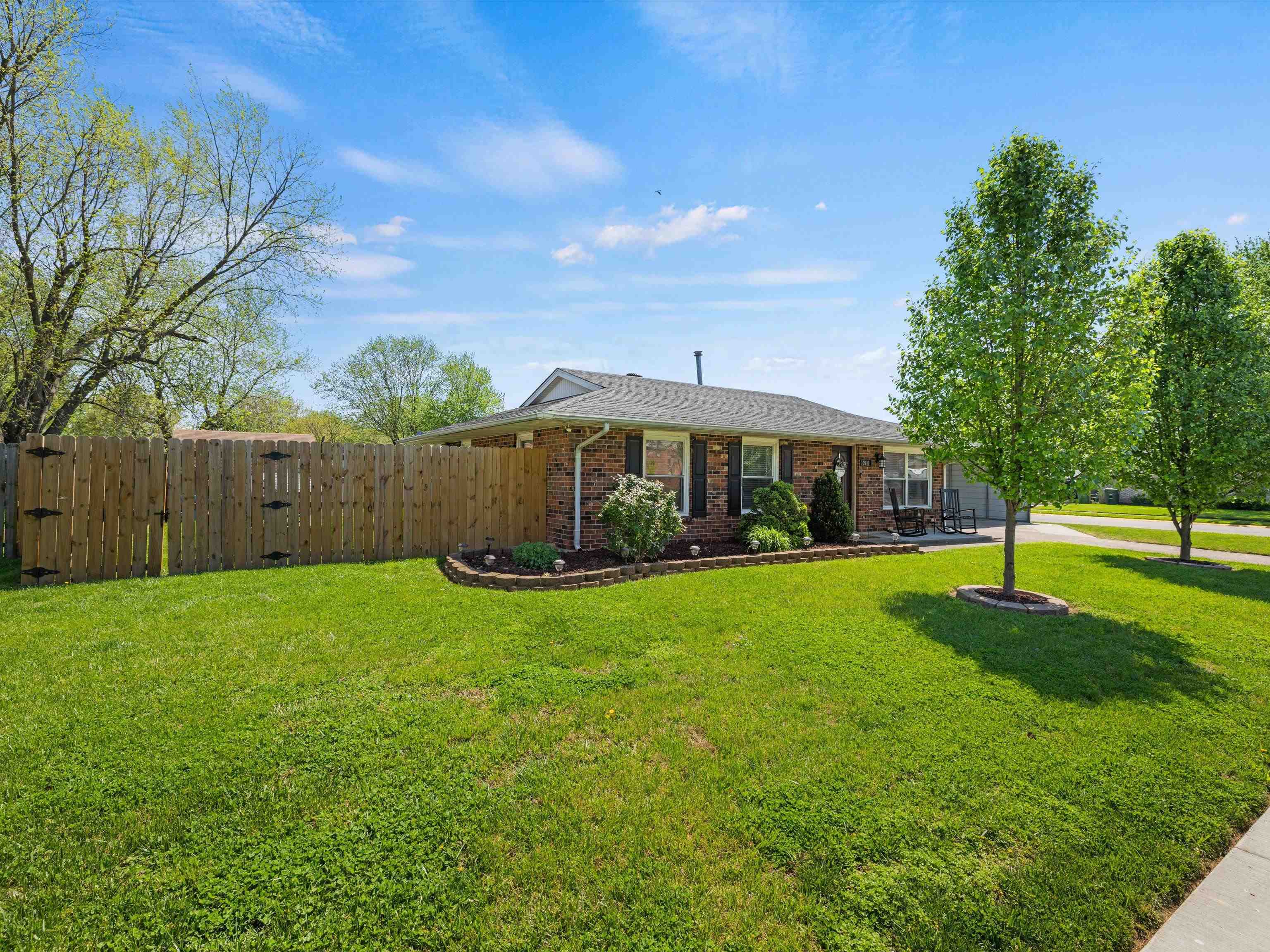 3911 Gemini Dr, Owensboro, Kentucky 42301, 3 Bedrooms Bedrooms, ,1 BathroomBathrooms,Single Family Residence,For Sale,Gemini Dr,89407