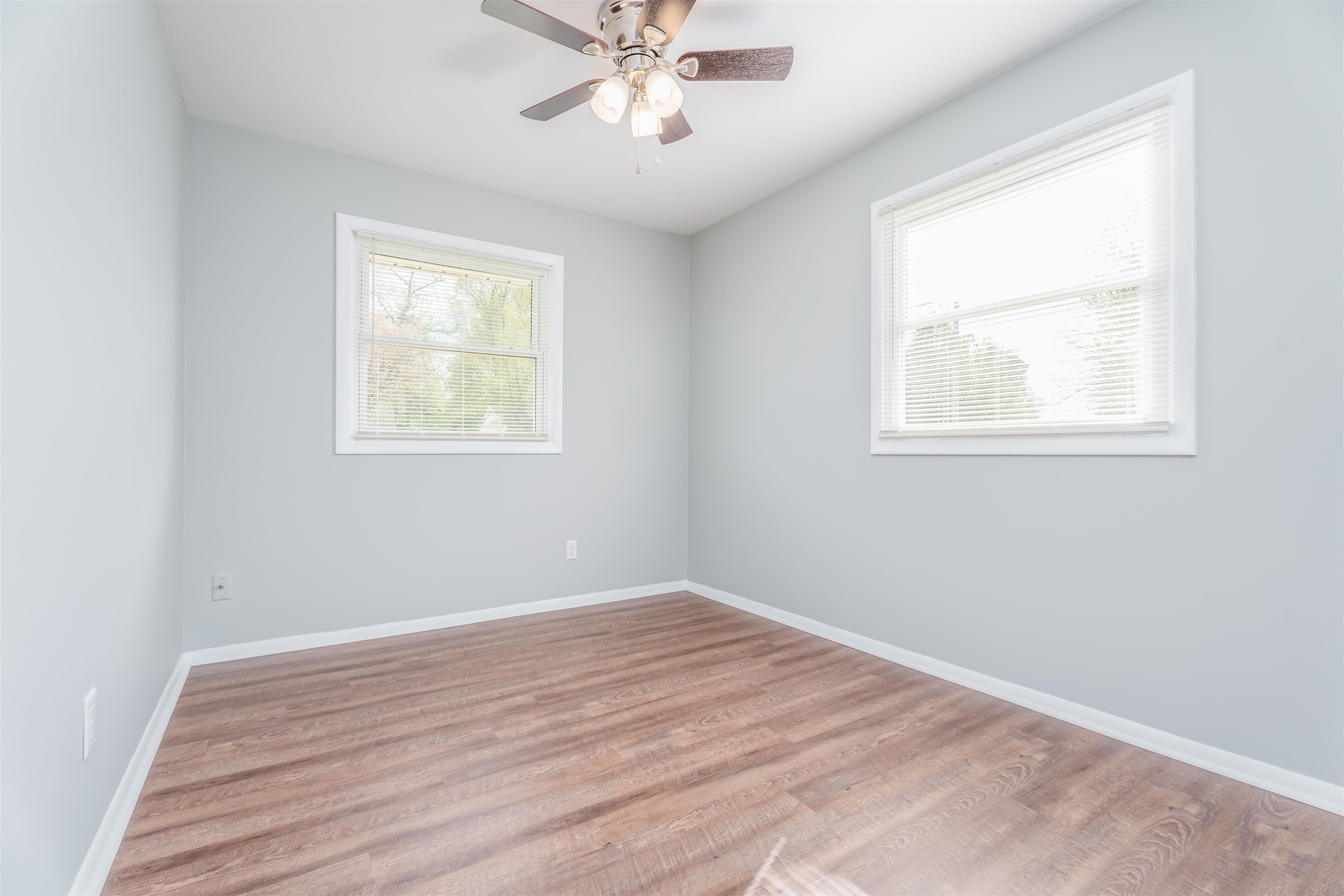 521 Tampa Drive, Owensboro, Kentucky 42303, 3 Bedrooms Bedrooms, ,1 BathroomBathrooms,Single Family Residence,For Sale,Tampa Drive,89439
